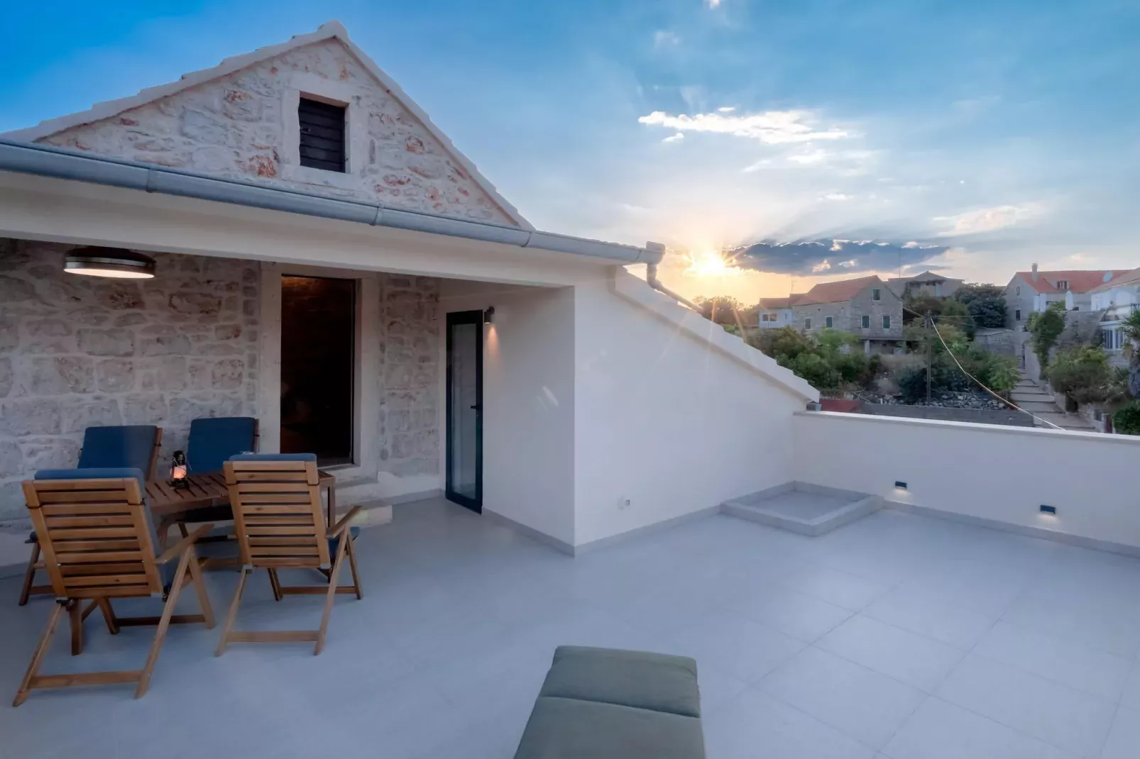 Villa Panoramic Retreat-Terrace balcony