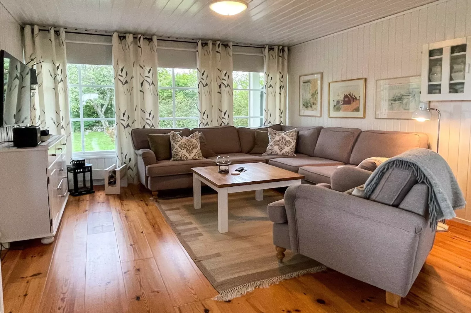 4 person holiday home in LÖTTORP-Indoor