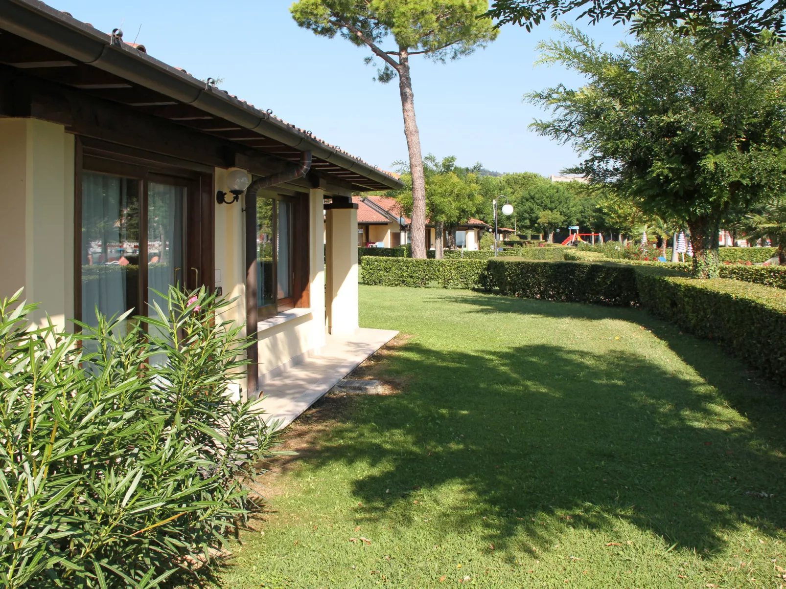 Front Lake Resort Le Corti del Lago-Outside