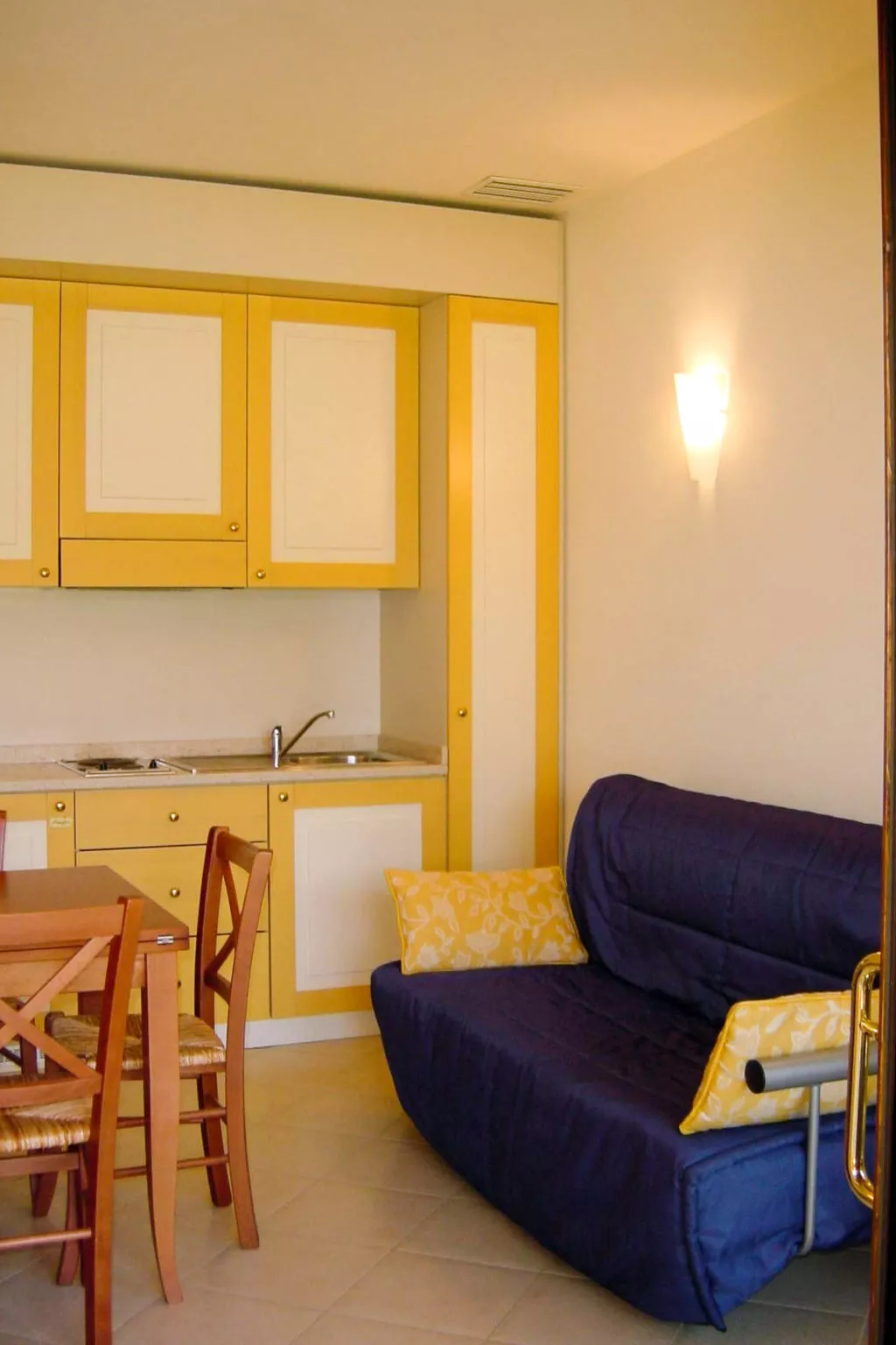 Front Lake Resort Le Corti del Lago-Inside