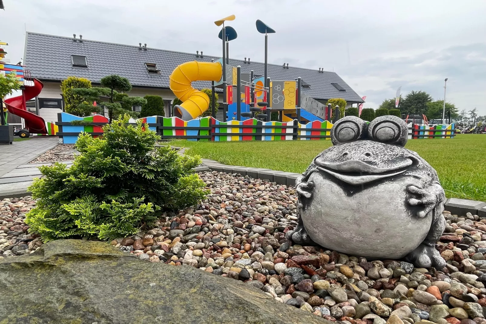 Domki wakacyjne PREMIUM PLUS dla 6 osób Sianożęty-Gardens summer