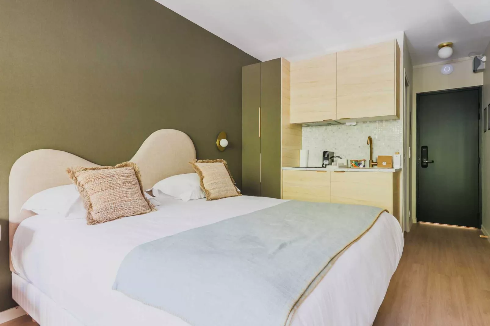 IA-31-DEGAULLE-17-Schlafzimmer