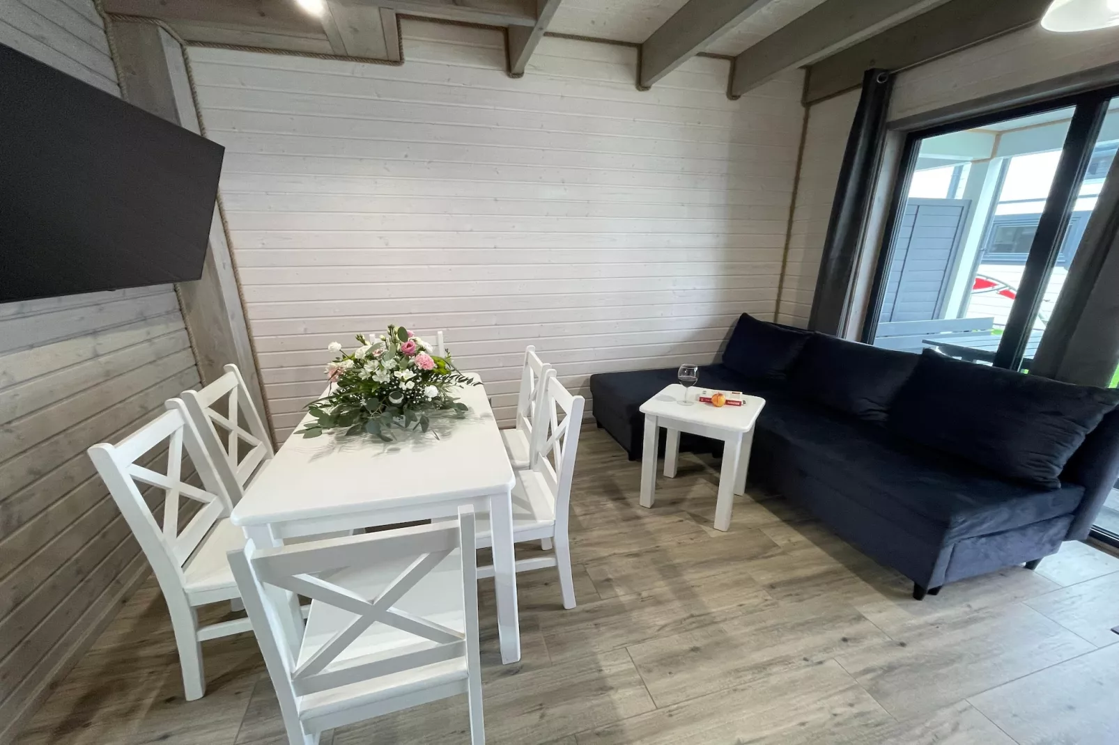 Domki wakacyjne PREMIUM PLUS dla 8 osób Sianożęty-Living room
