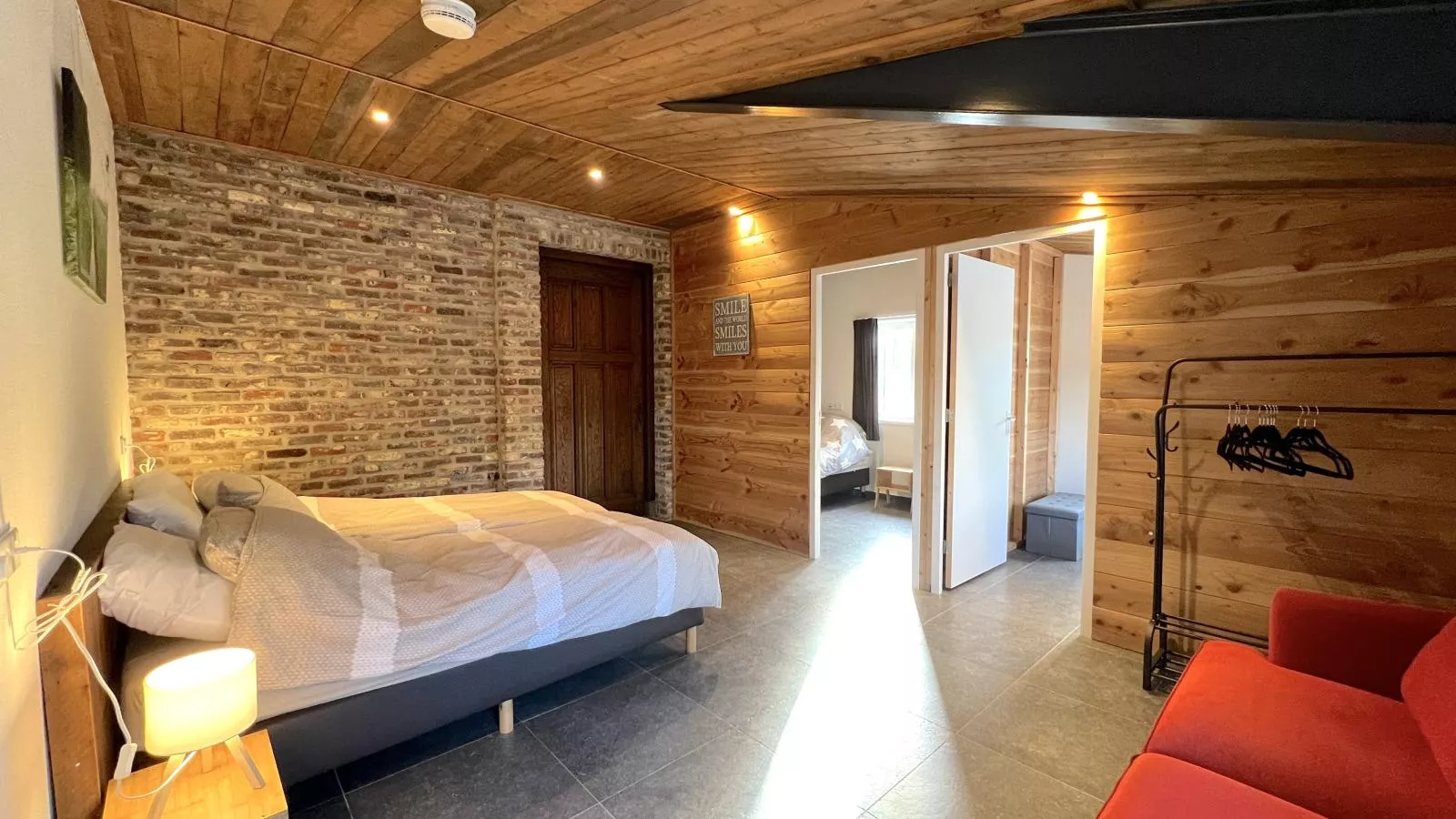 De Rouwenbogt-Bedroom