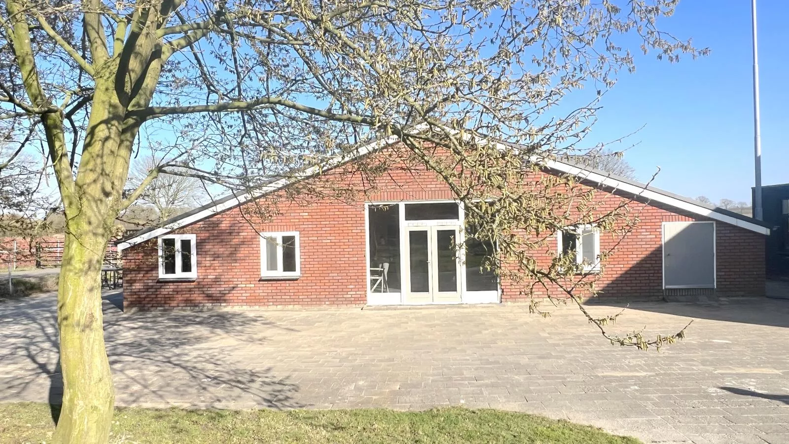 De Rouwenbogt-Exterior summer