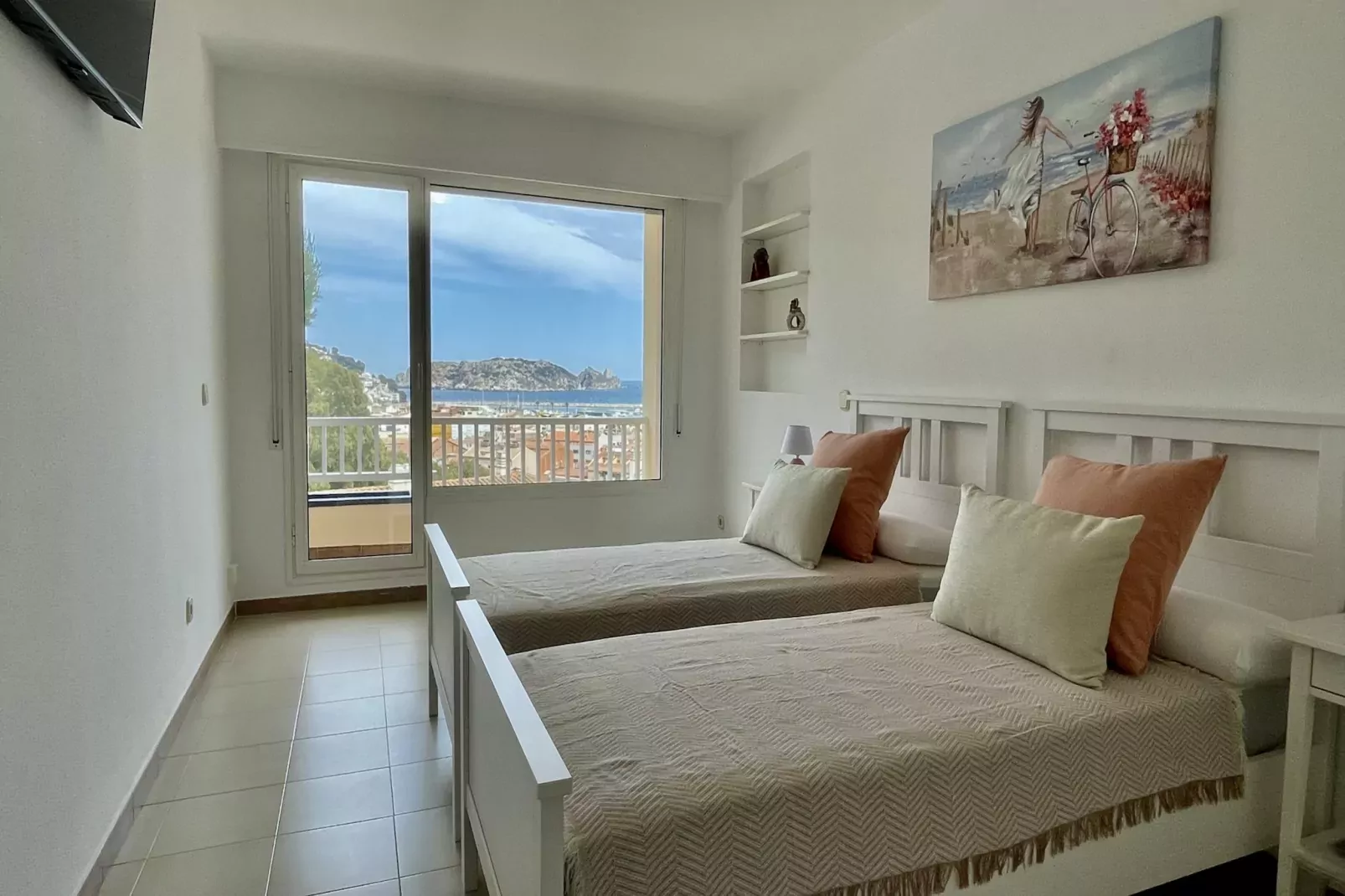VILLA CANTABRIC-Bedroom