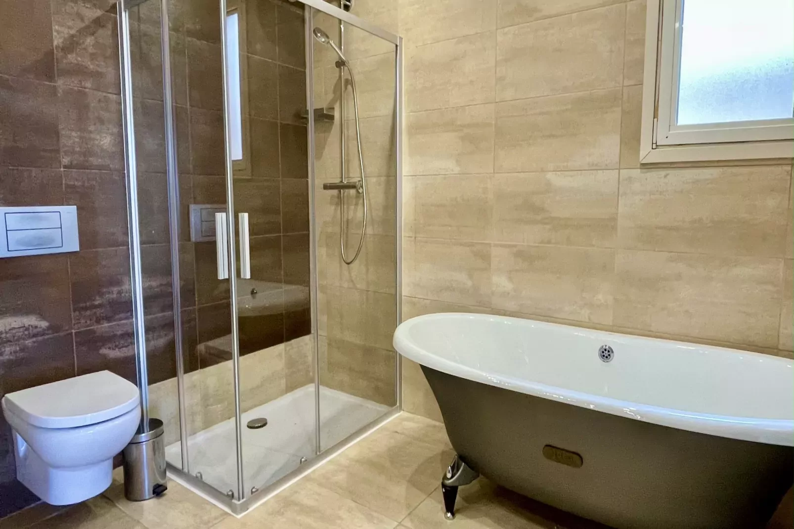 VILLA CANTABRIC-Bathroom