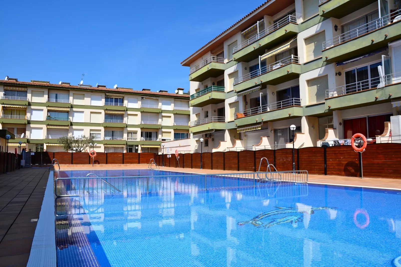 OMEGA 4 2-C-Piscine