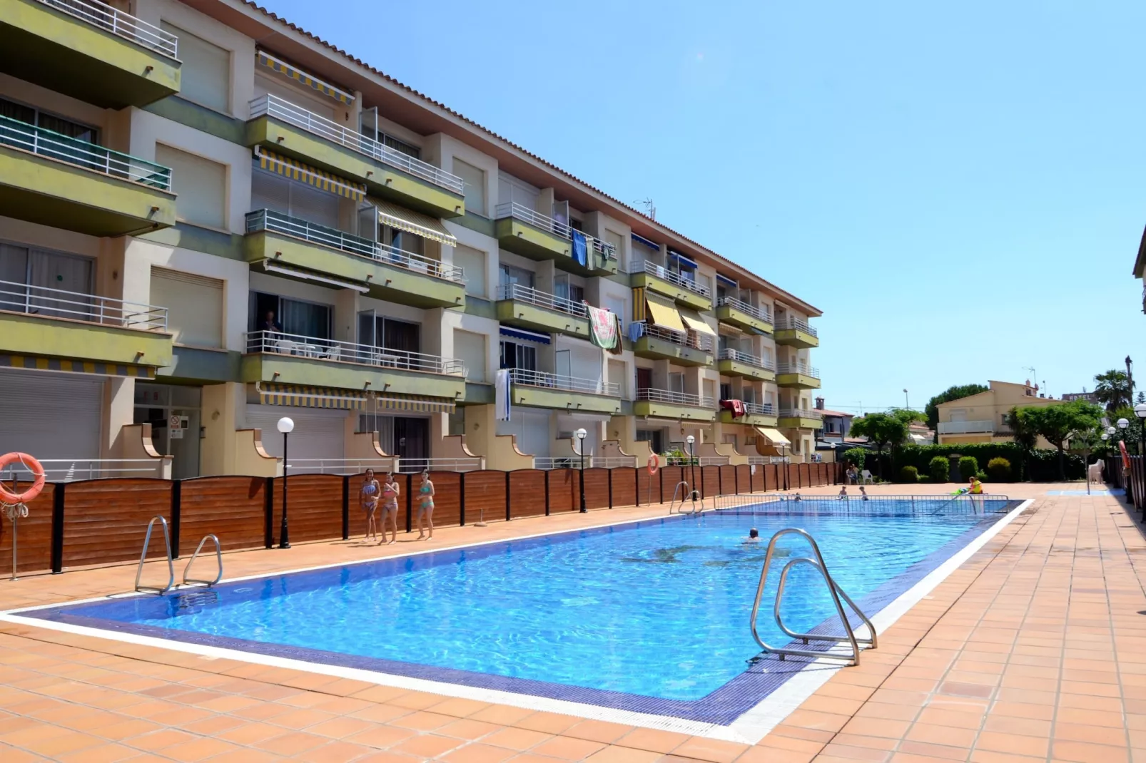 OMEGA 4 2-C-Piscine