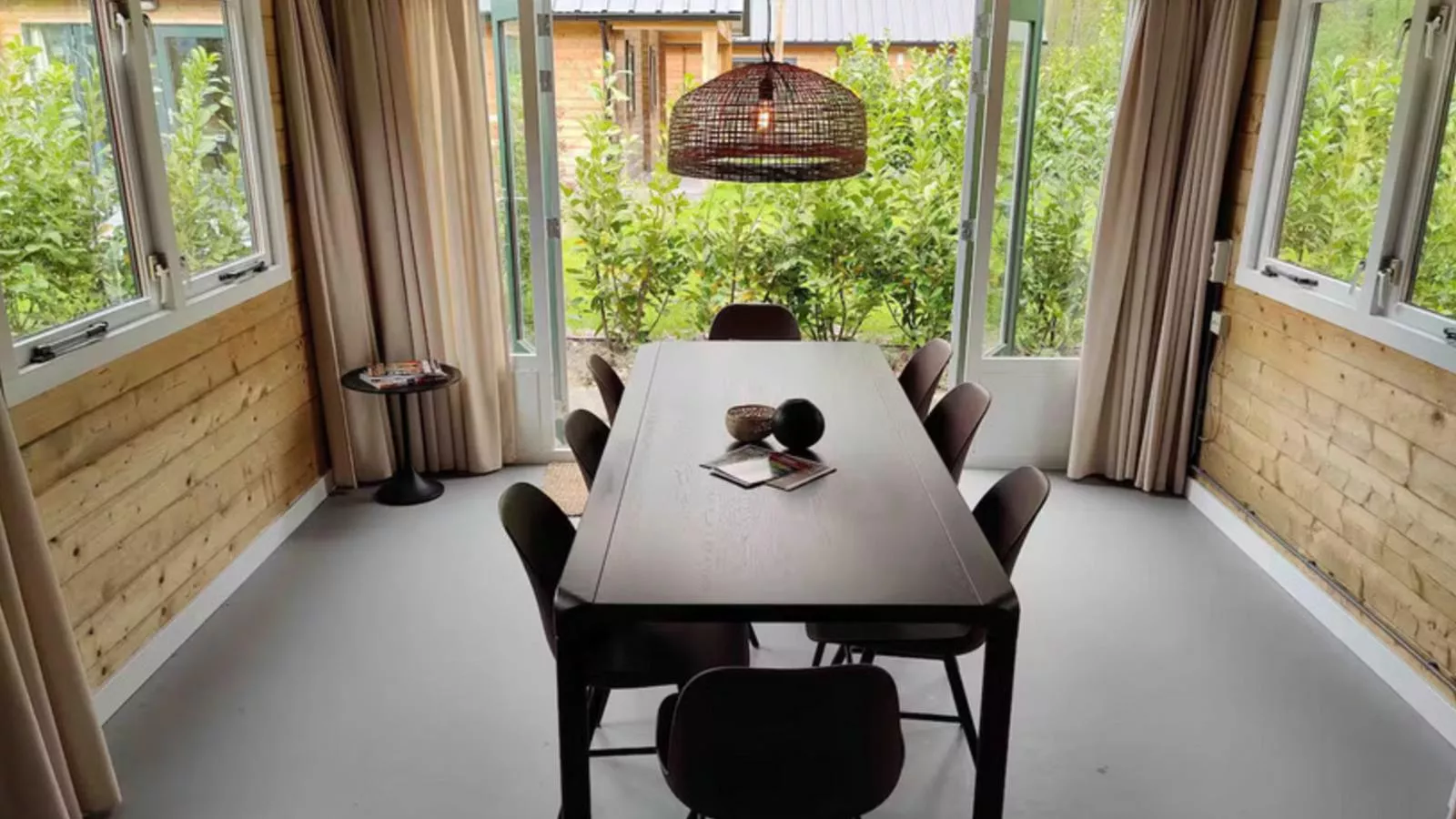 Oak Valley 17-Dining room