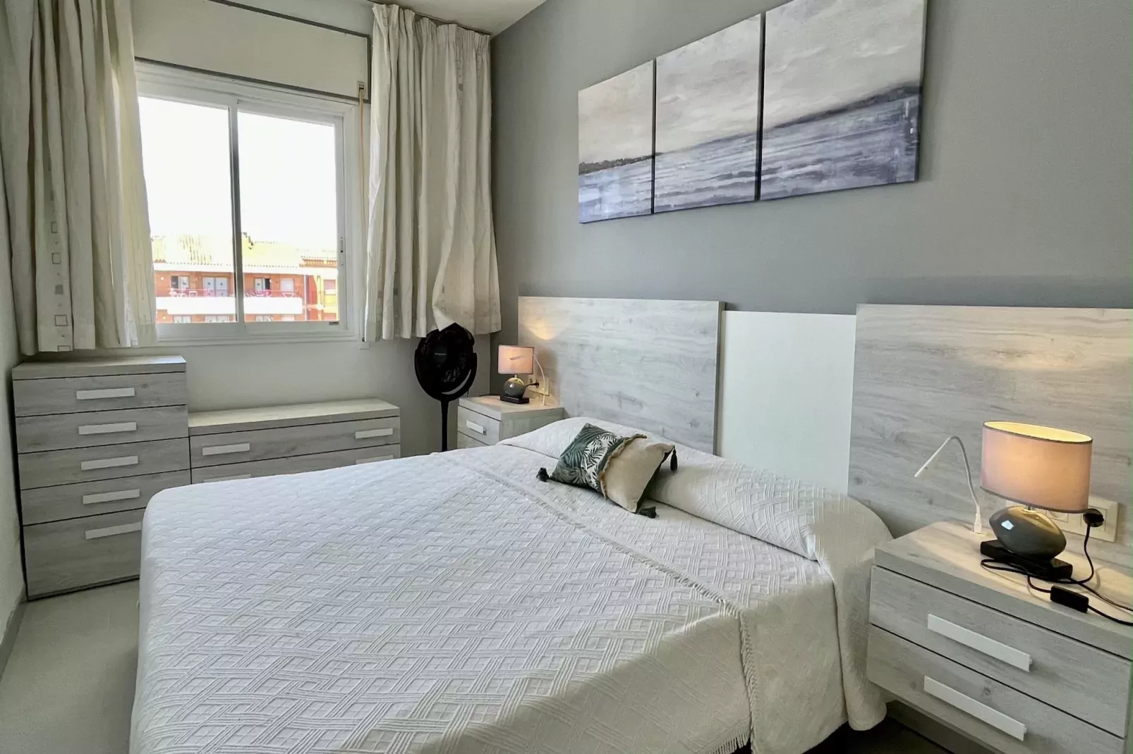 BLAUMAR B-36-Bedroom