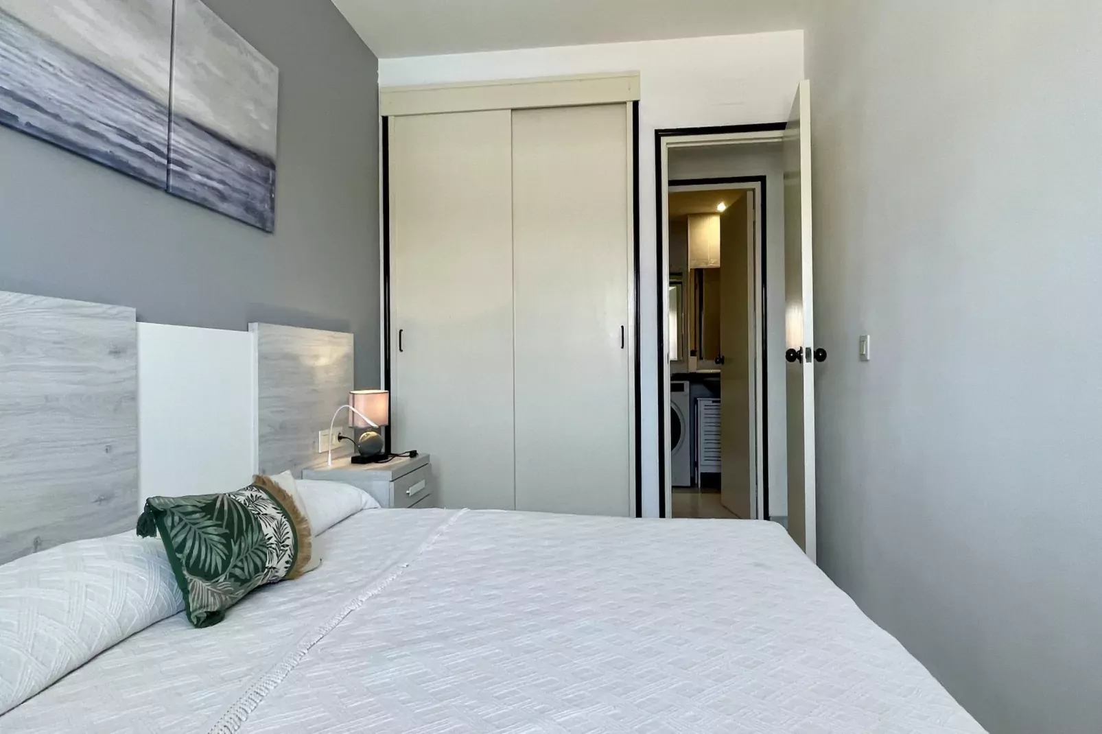 BLAUMAR B-36-Bedroom