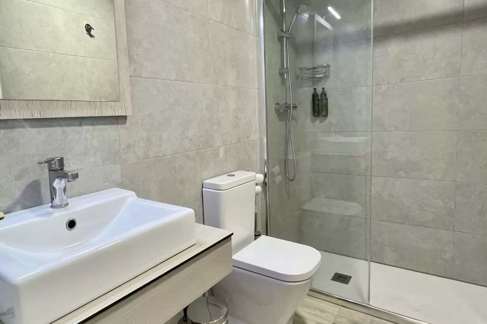 FESTASTAR 212-Bathroom