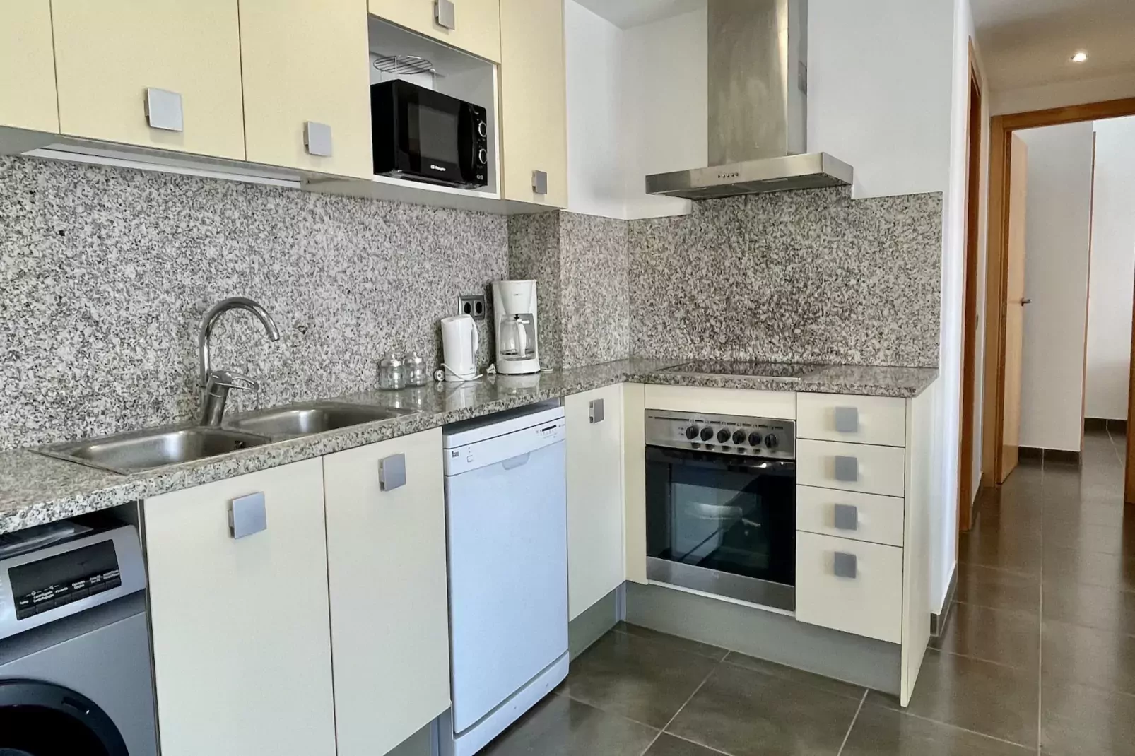 DARSENA C 2-3 - 1203-Kitchen
