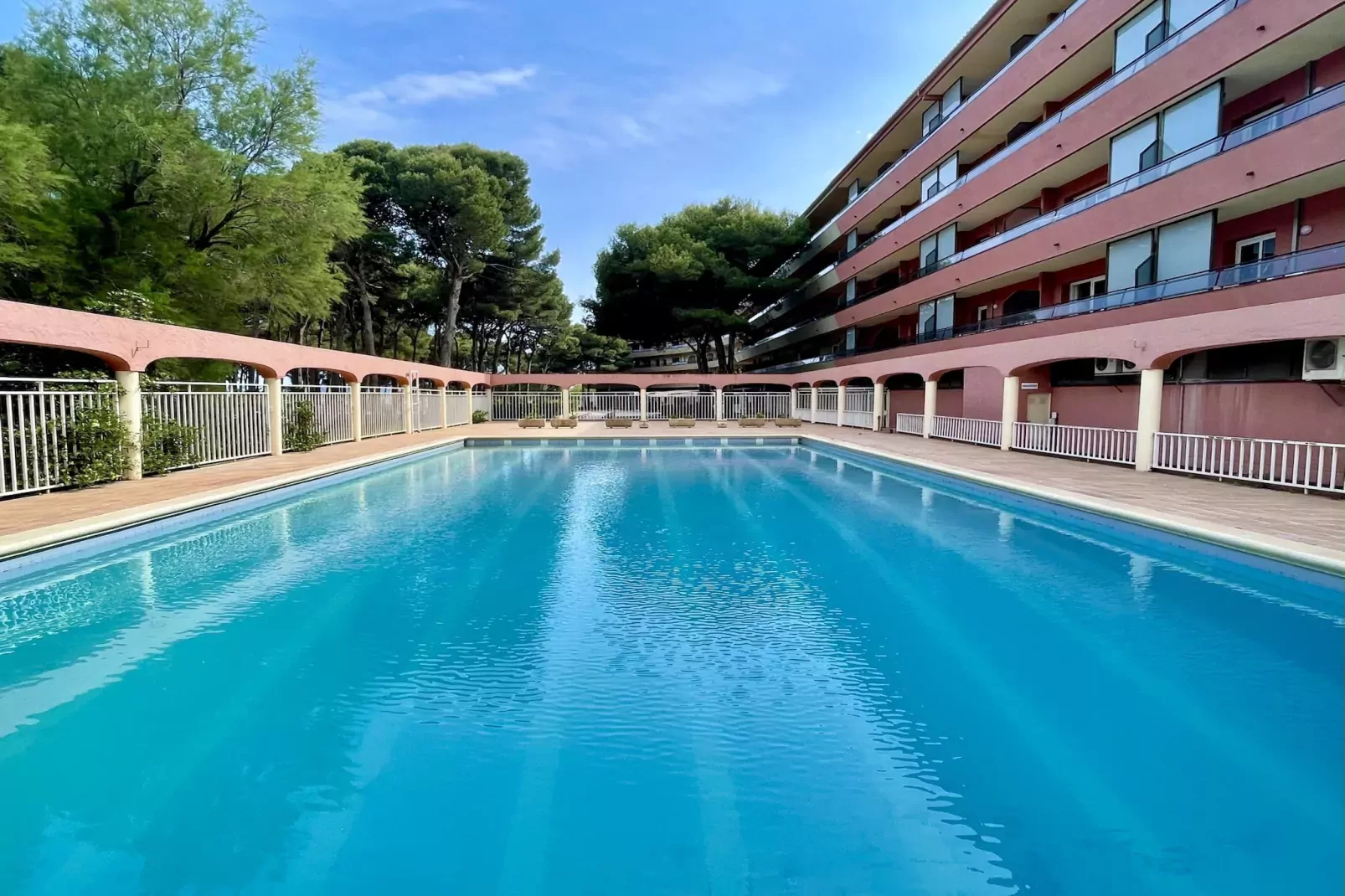 SALLES BEACH 05-Schwimmbad