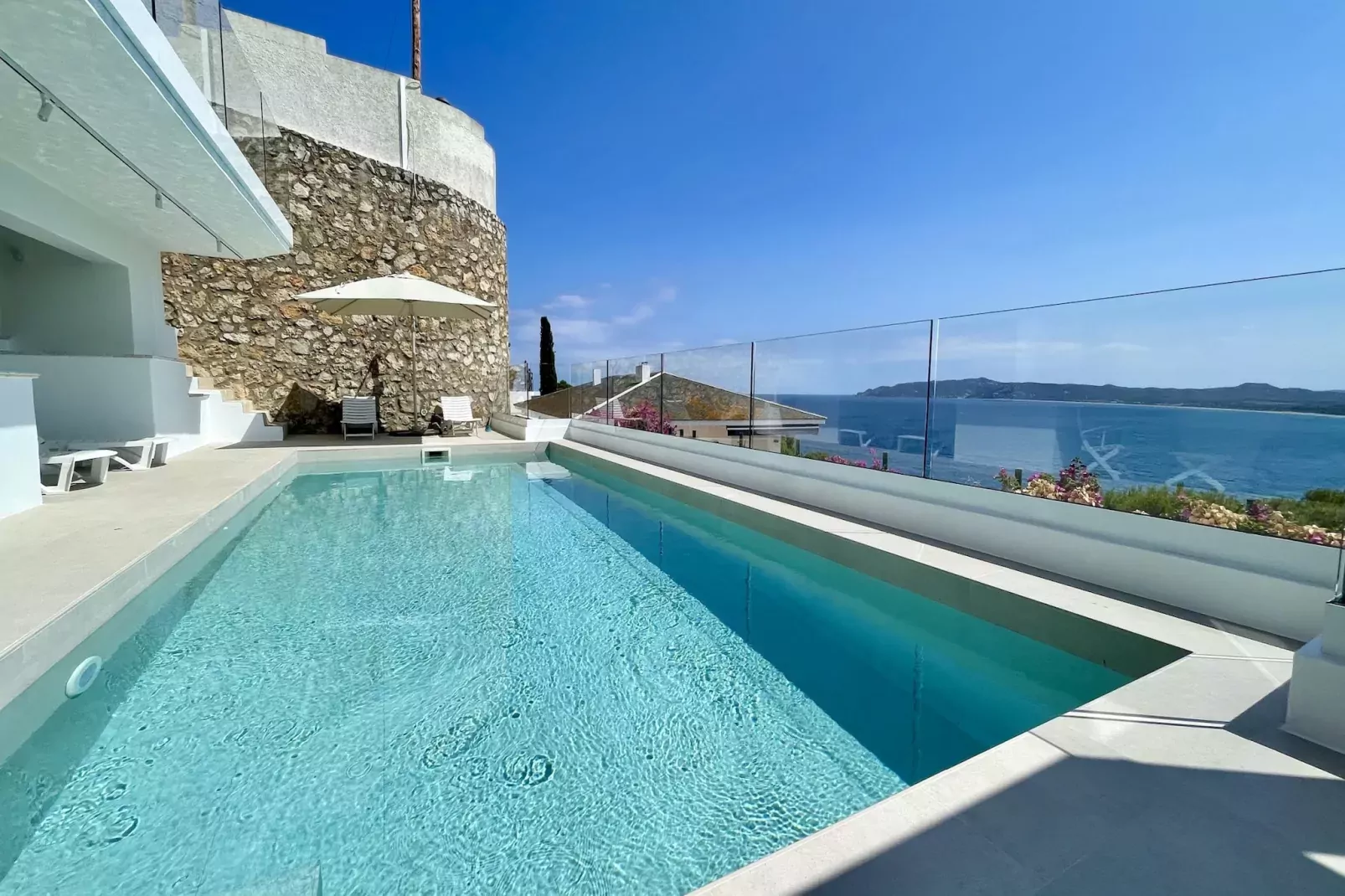 CAP DE LA BARRA 61-Pool