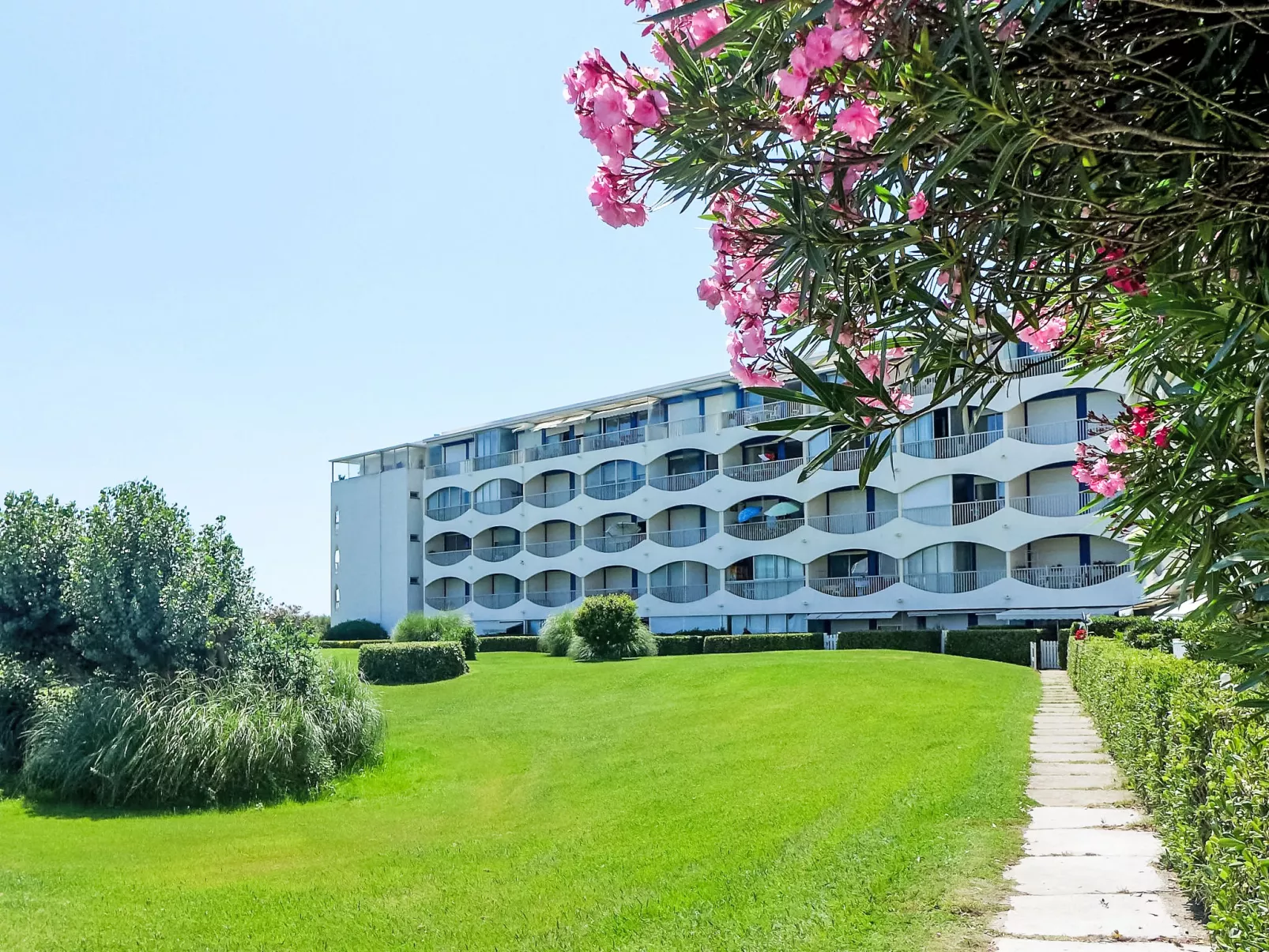 Les Terrasses de la Mer-Outside