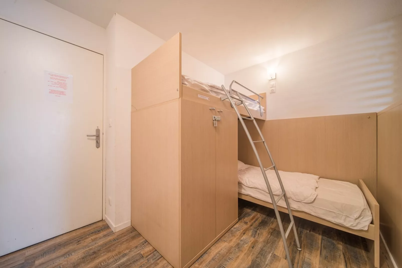 C. du verdon N°2109 - 3P6-Bedroom