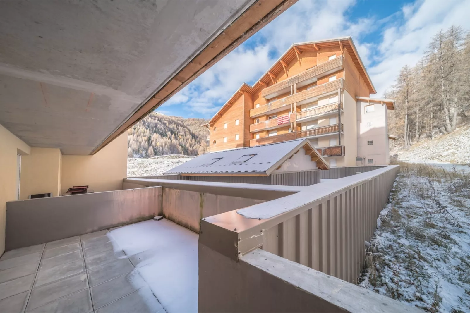 C. du verdon N°2109 - 3P6-Terrace balcony