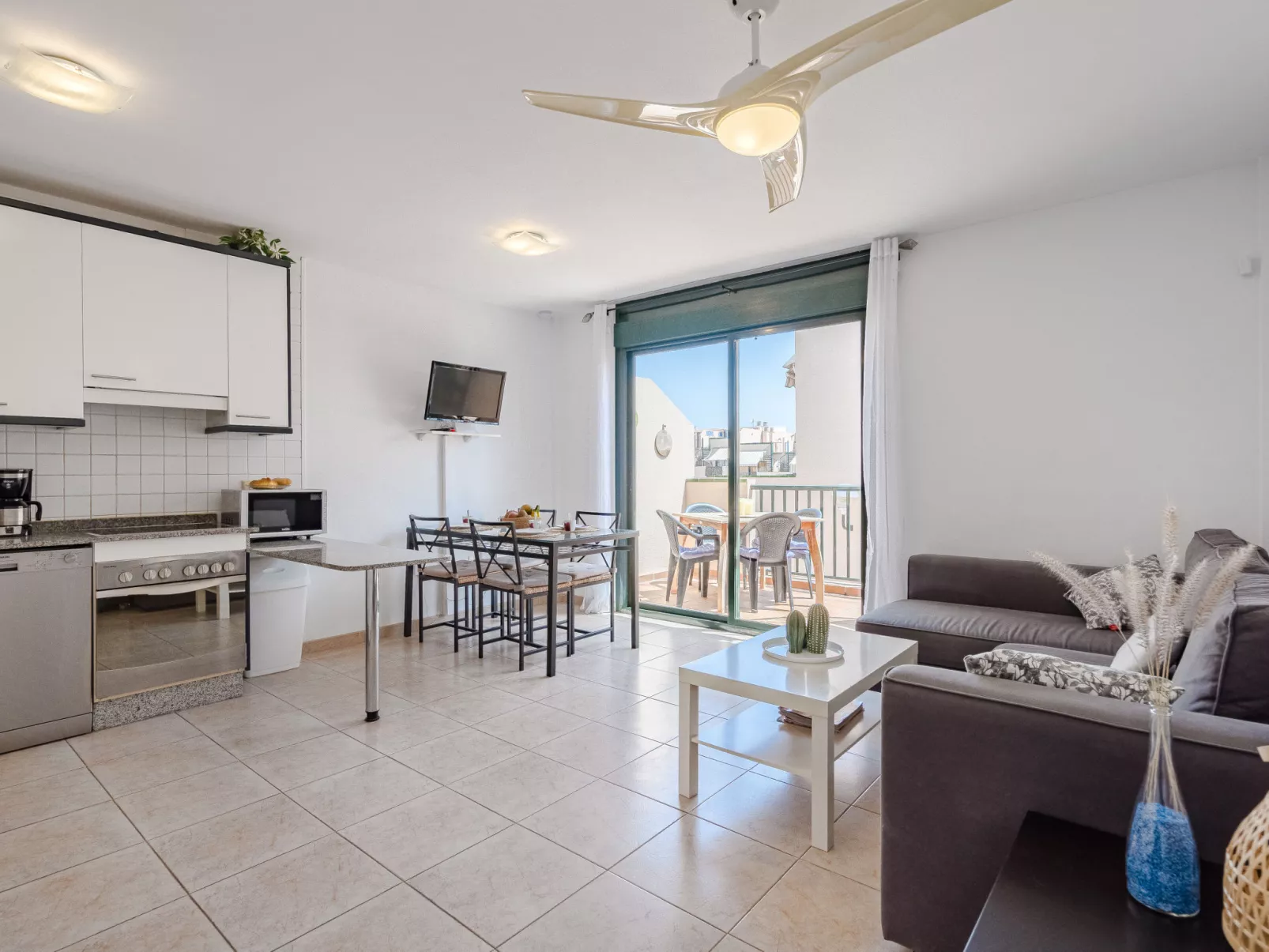 Los Geranios Aqua Duplex-Inside