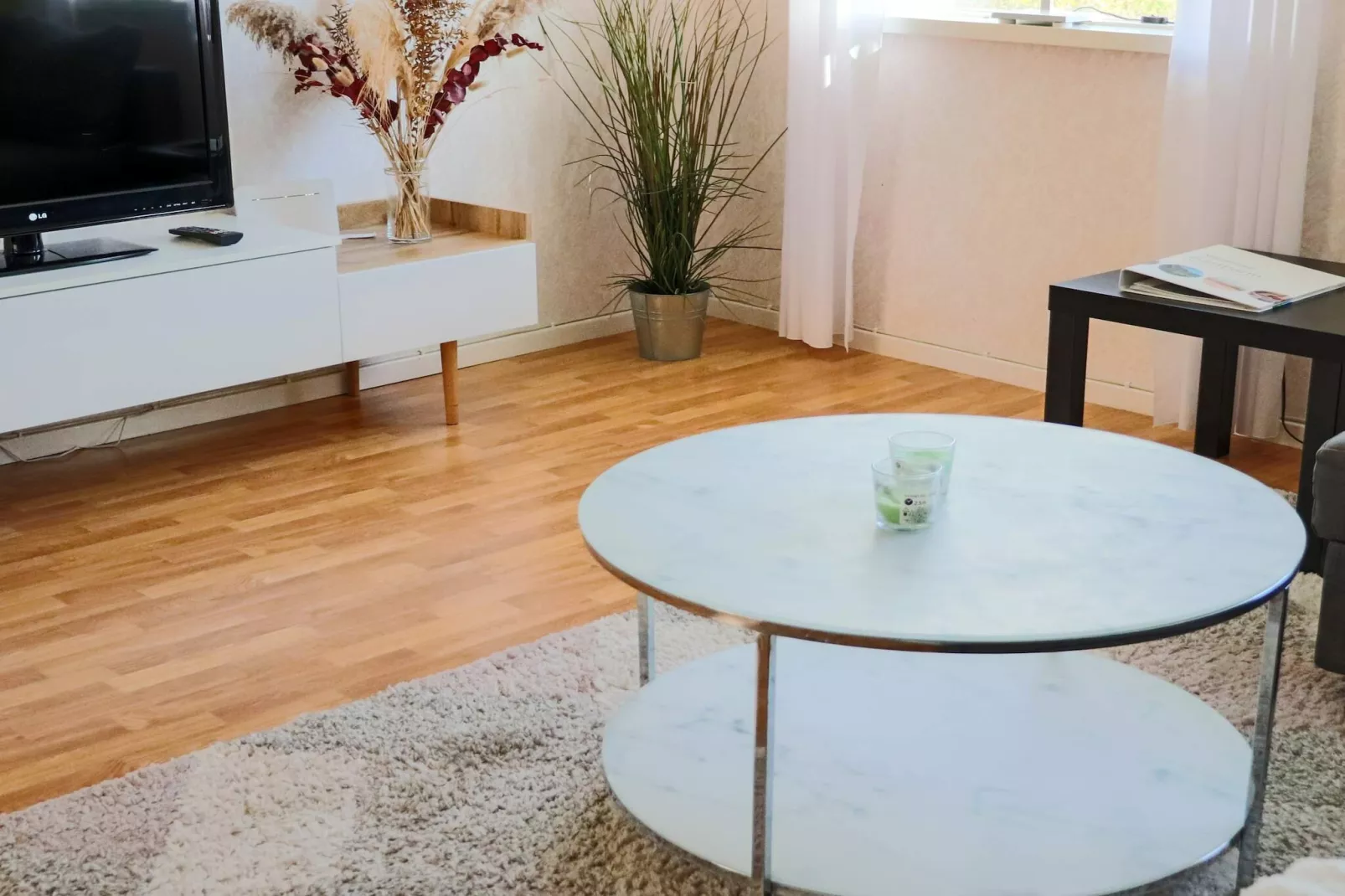 Welcoming cottage near the sea-Indoor