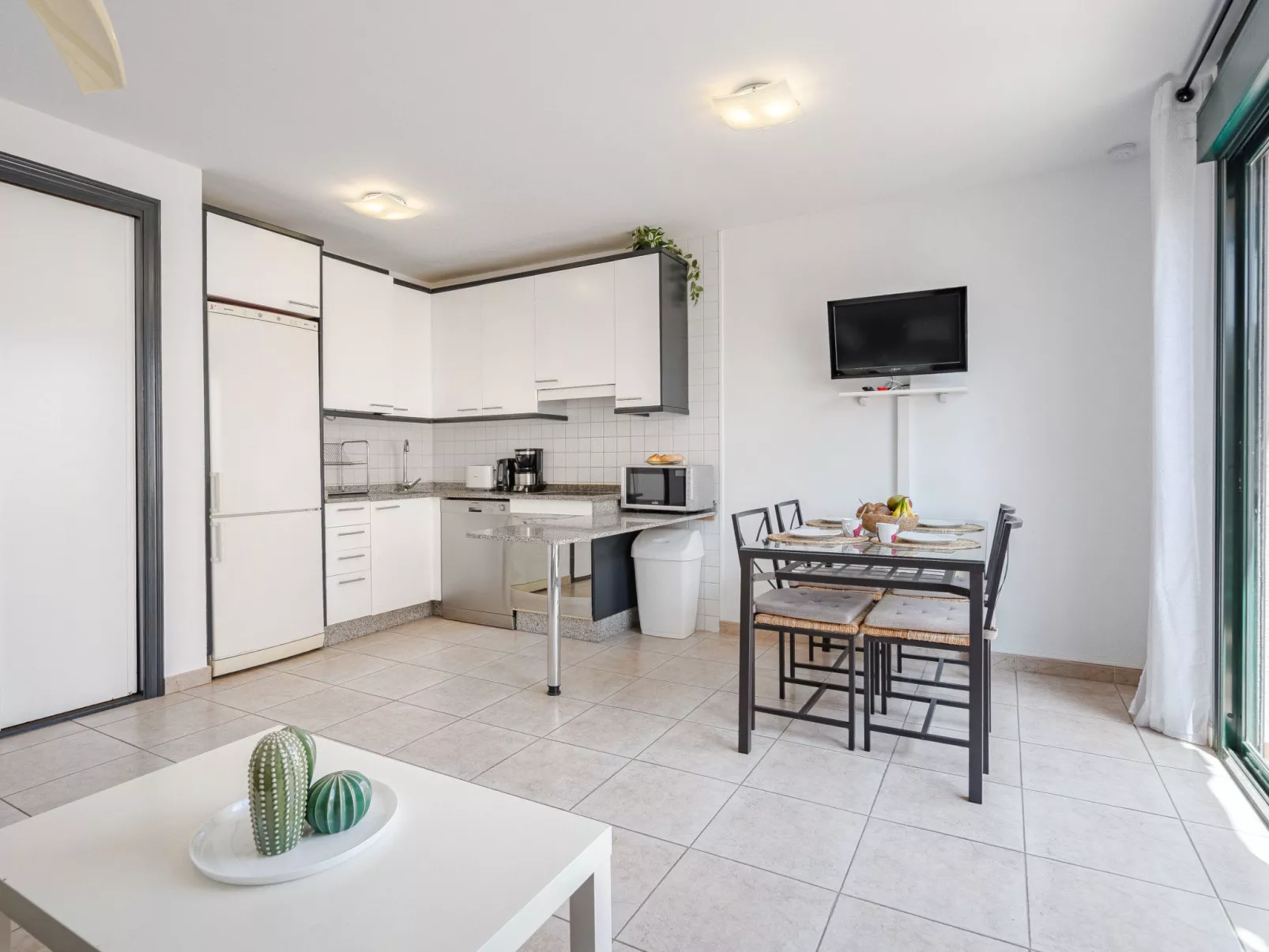 Los Geranios Aqua Duplex-Inside