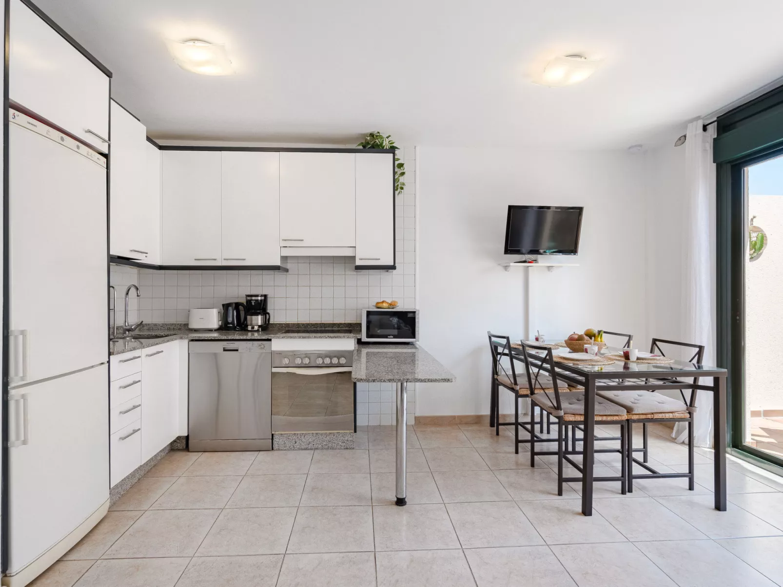 Los Geranios Aqua Duplex-Inside