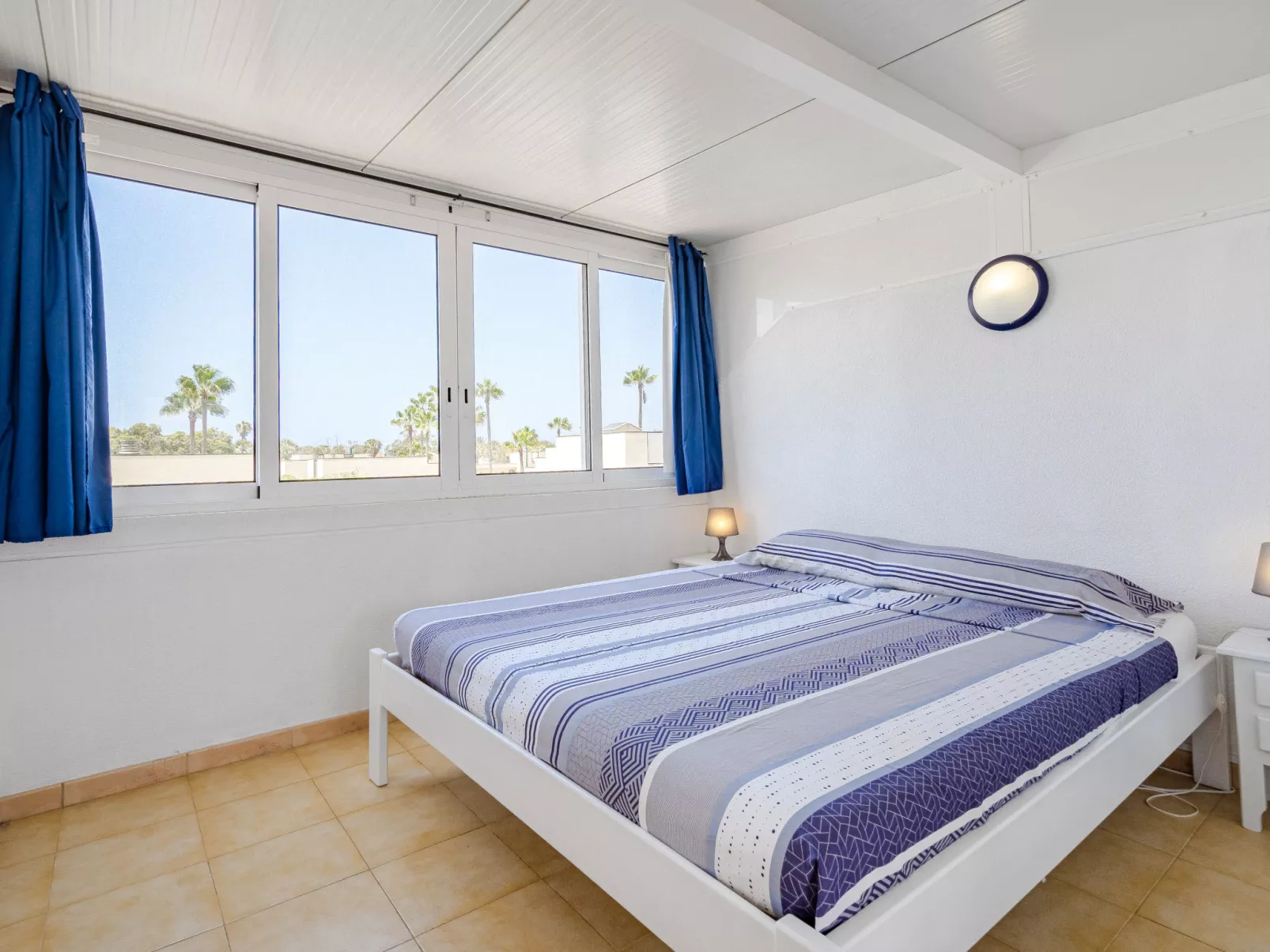 Los Geranios Aqua Duplex-Inside