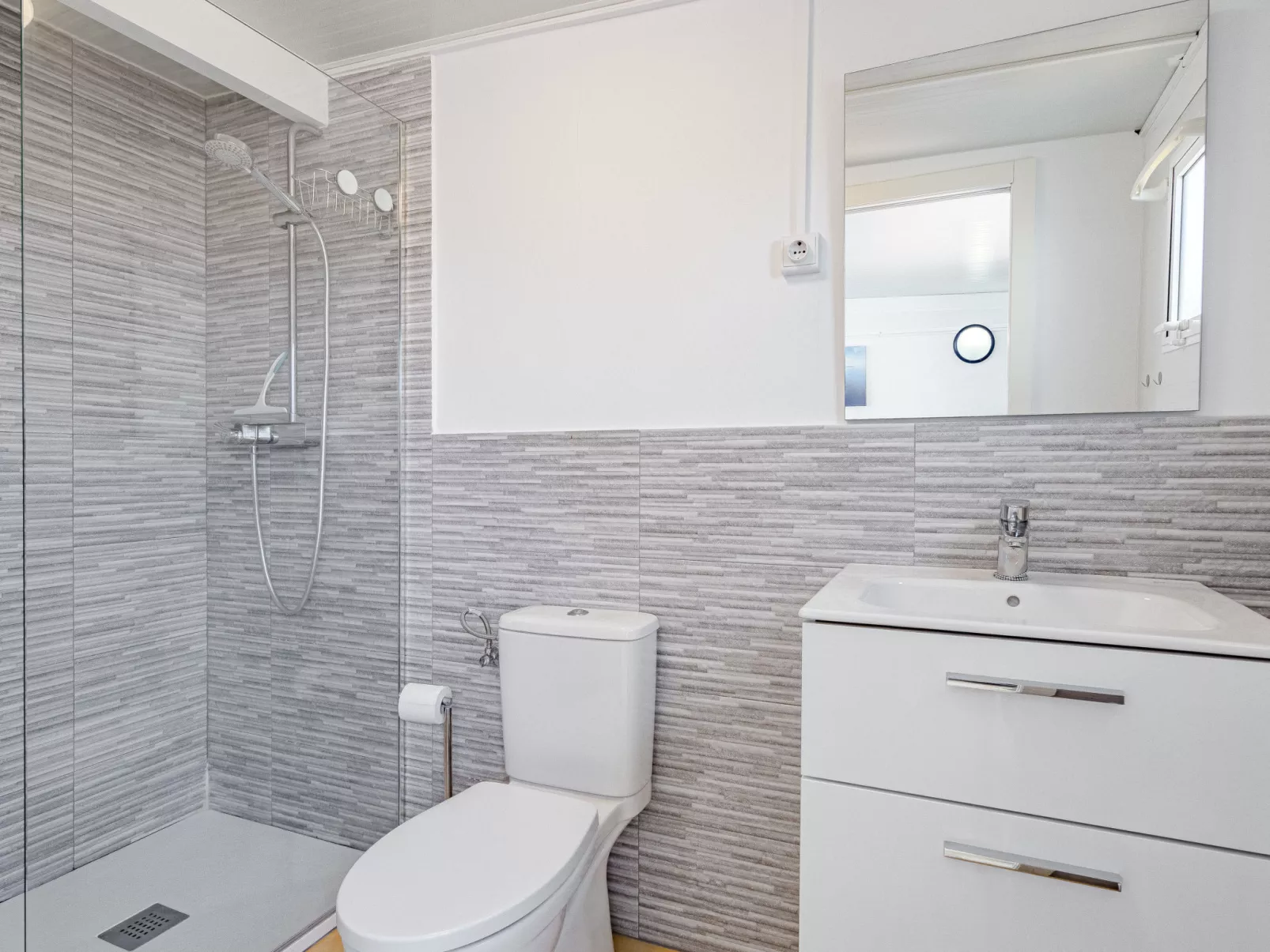 Los Geranios Aqua Duplex-Inside