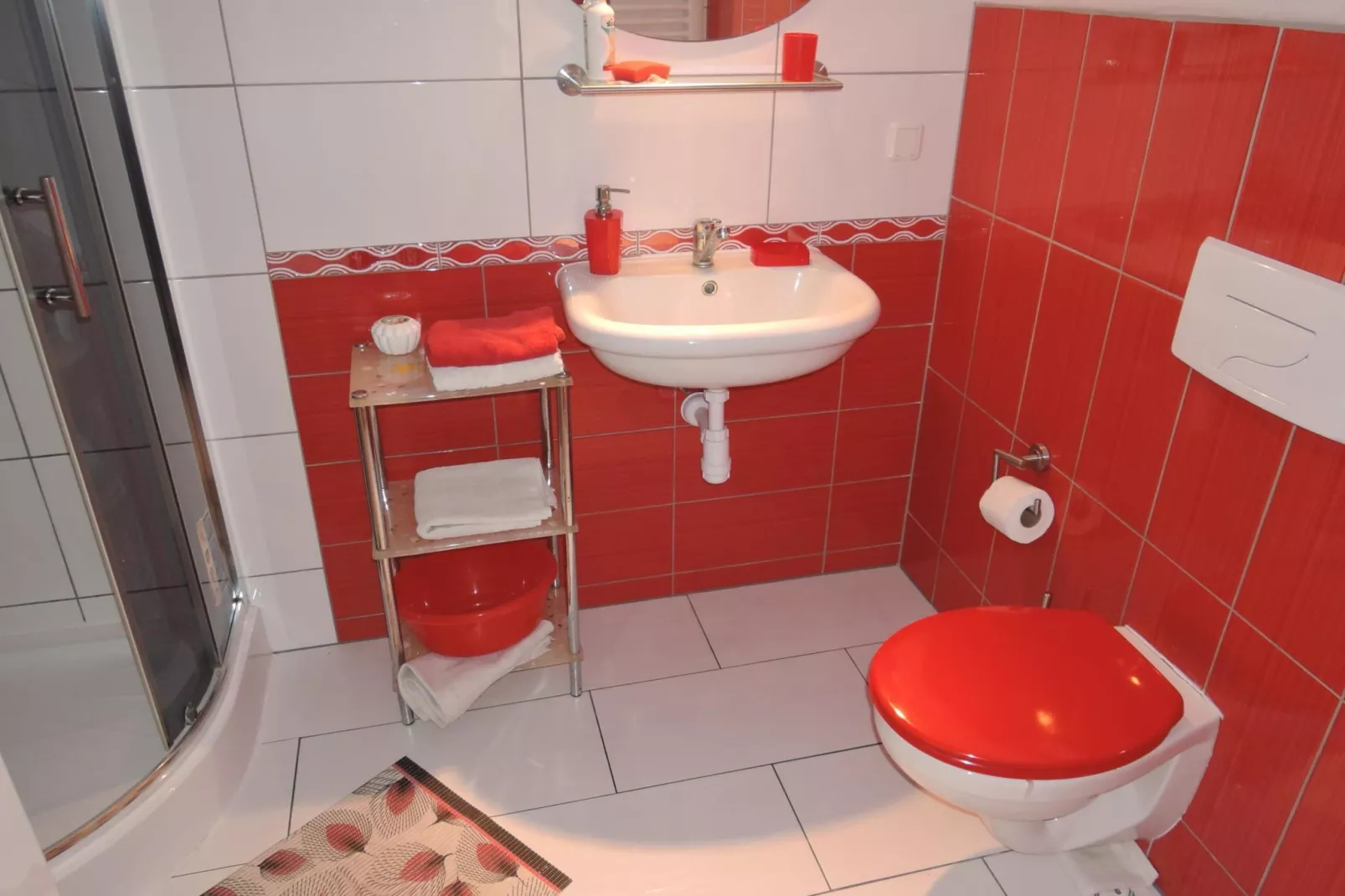 Dwójka czerwona II piętro-Badezimmer