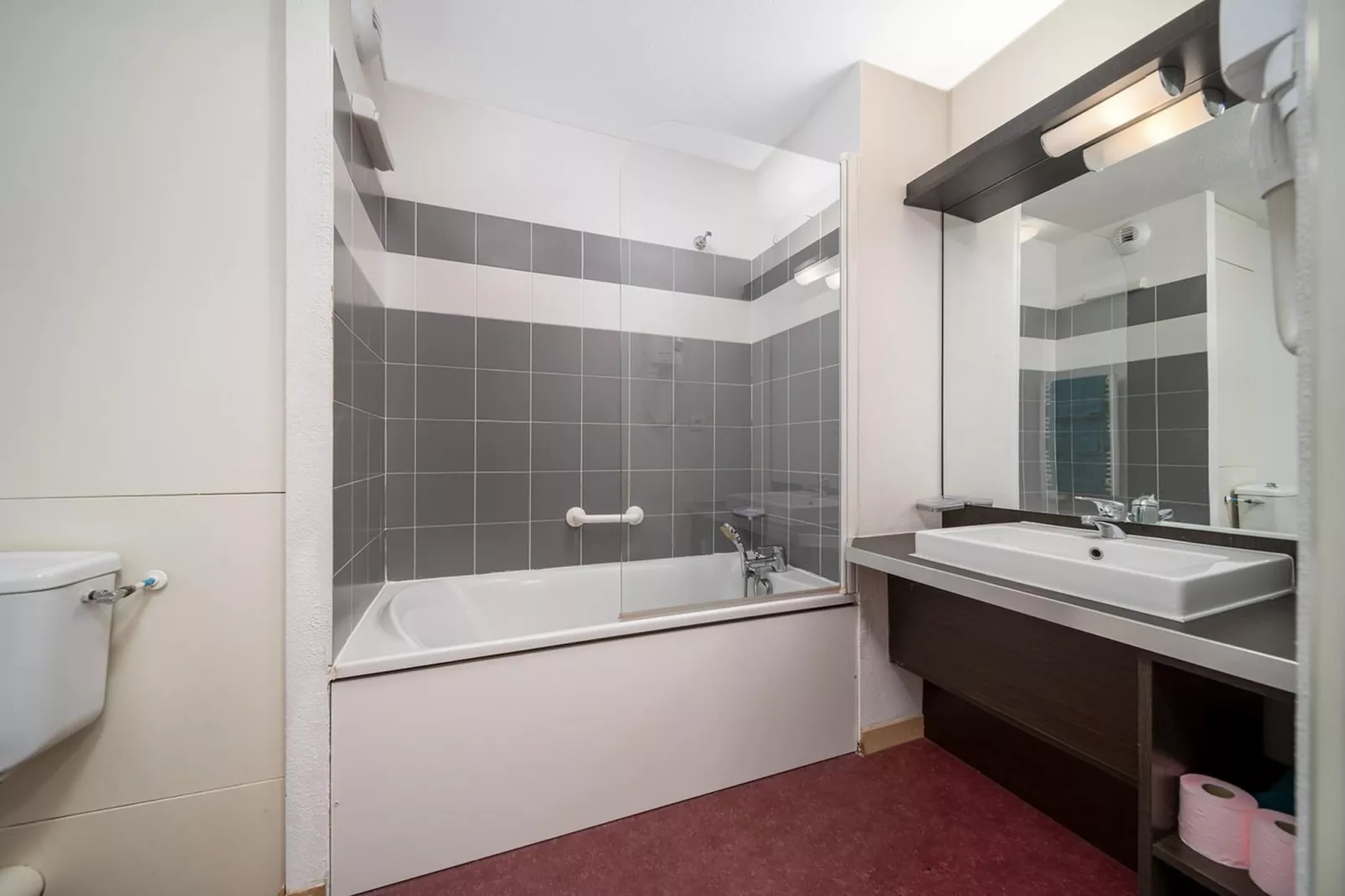 C. du Verdon N°2204 - 2P6C-Bathroom