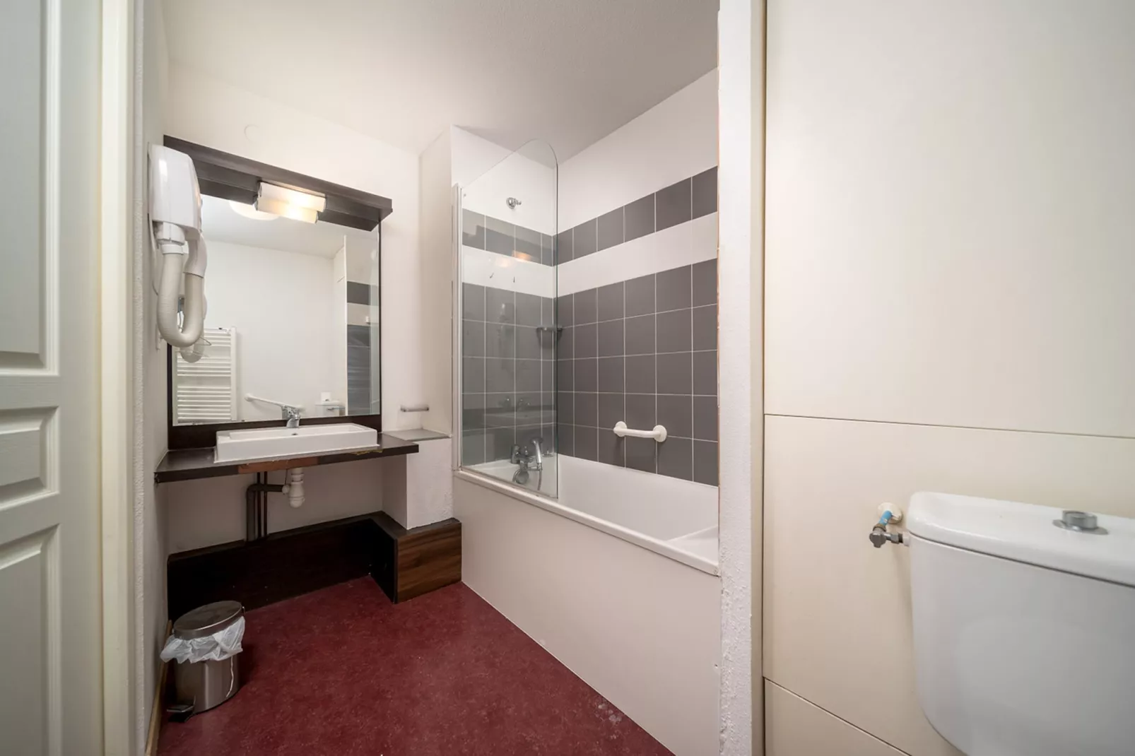 C. du Verdon N°2104 - 2P6-Bathroom