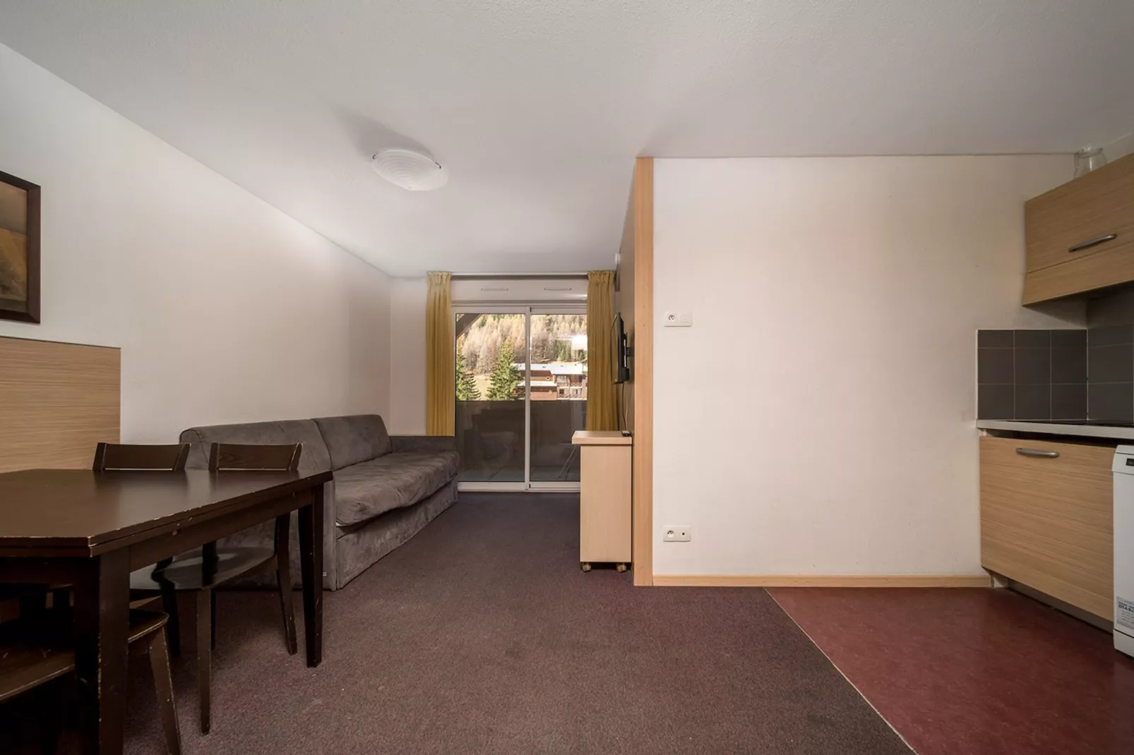 C. du Verdon N°2104 - 2P6-Living room