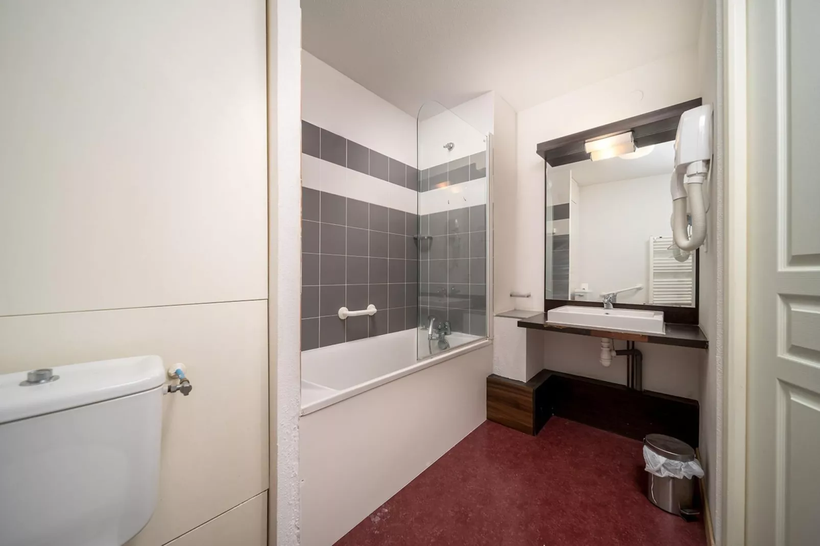 C. du Verdon N°2104 - 2P6-Bathroom