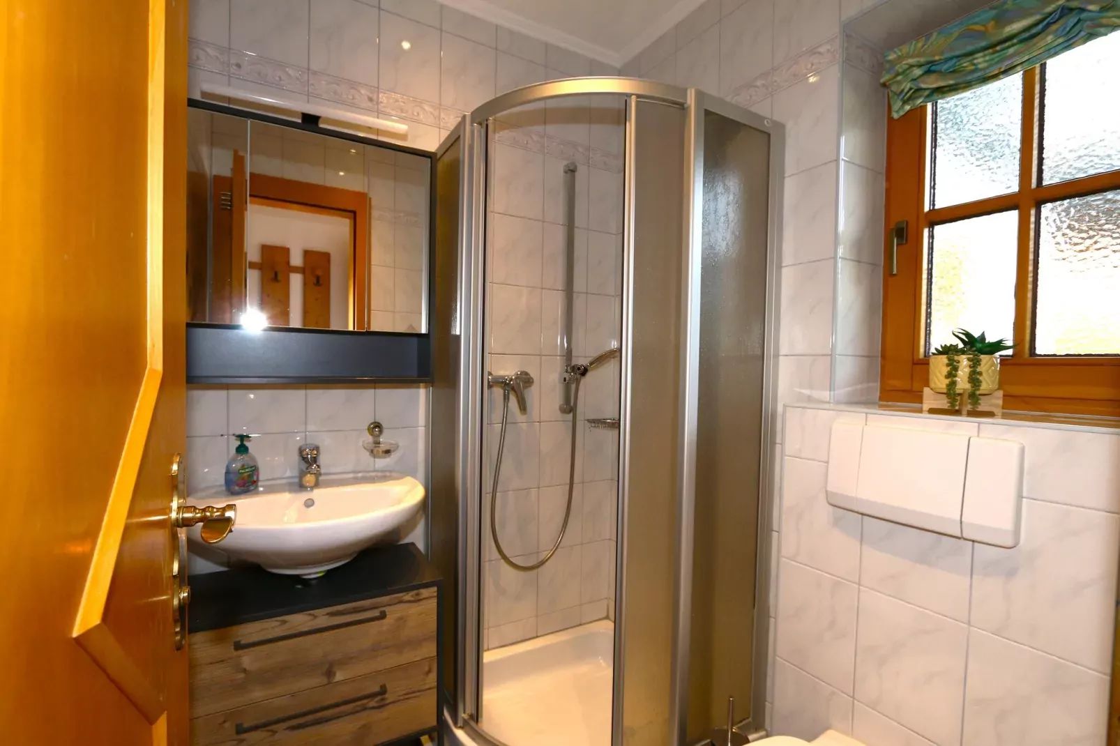 Ferienwohnung Jutta-Badezimmer