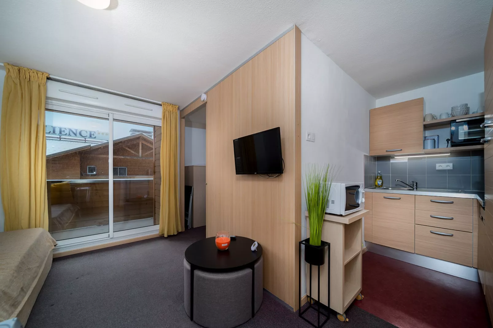 C. du Verdon N°3501 - 3P6C-Kitchen
