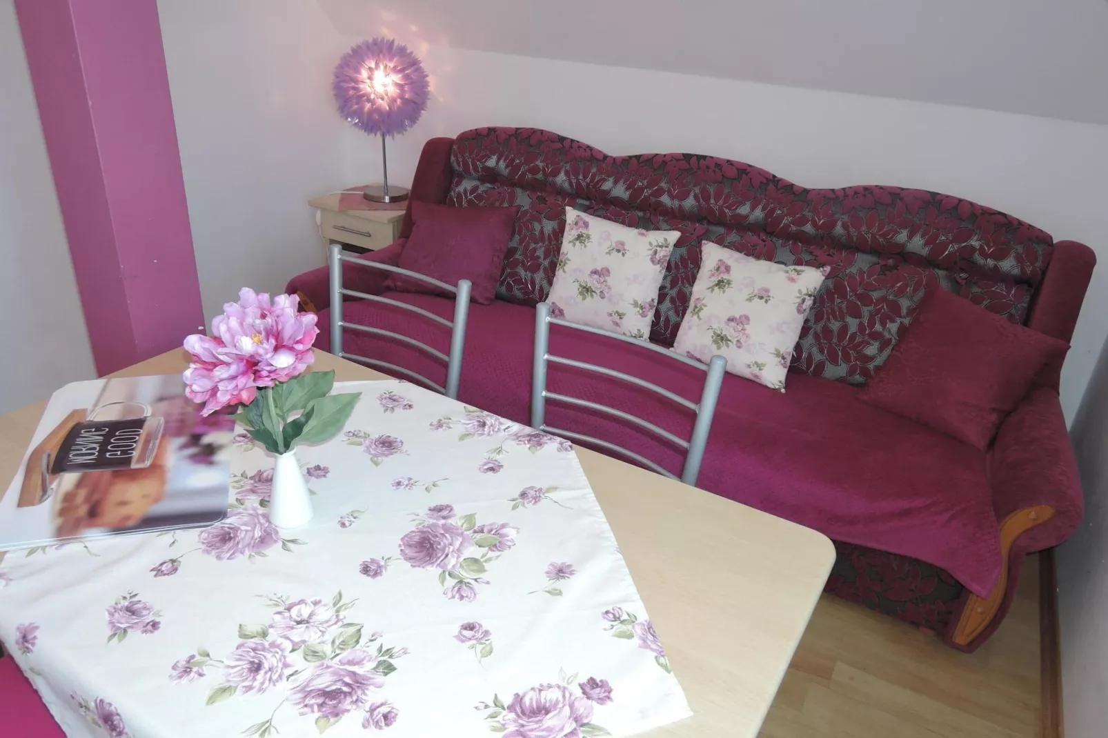 Apartament 4 osobowy fioletowy biskupi-Living room