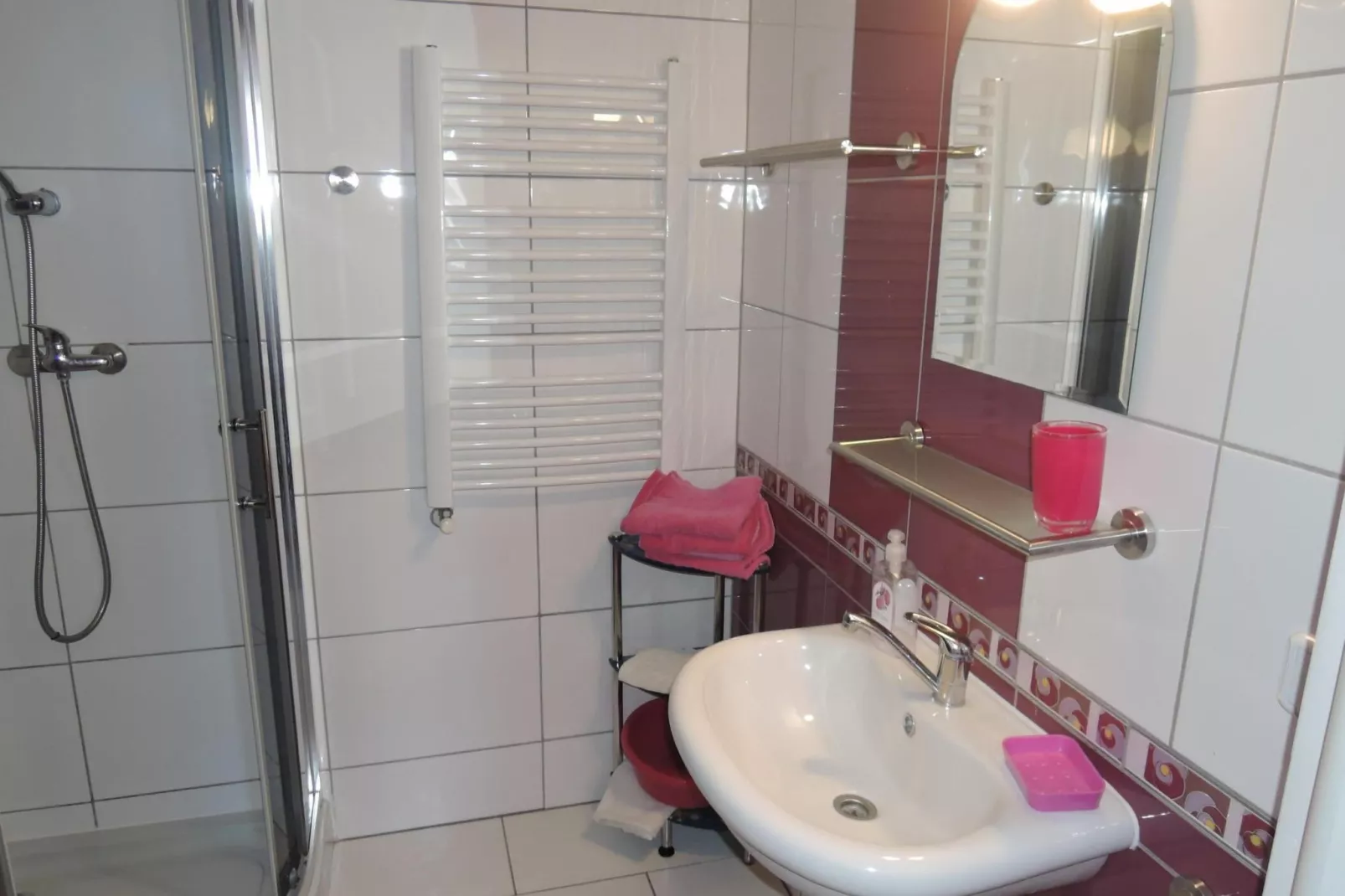 Apartament 4 osobowy fioletowy biskupi-Bathroom