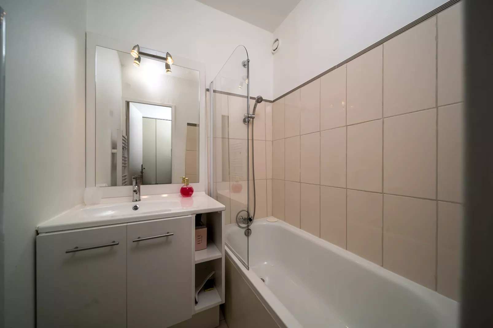 LES TERRASSES DE LA FOUX N°291 - ST4-Bathroom