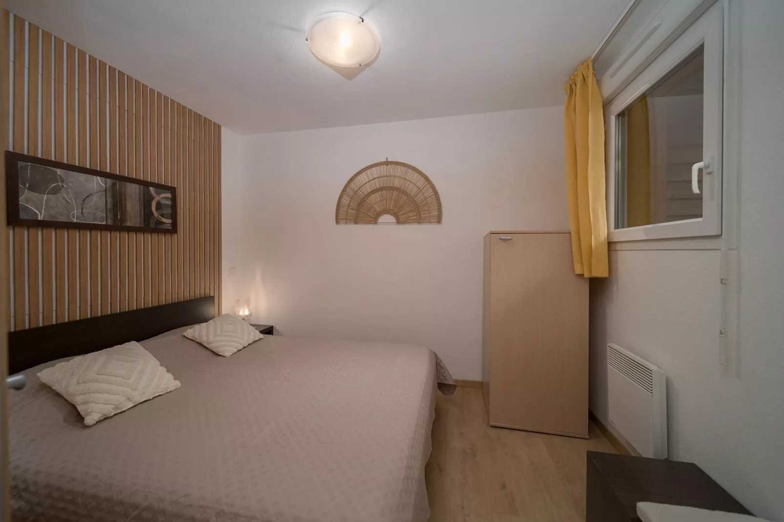 C. DU VERDON N°2301 - 2P6C-Bedroom