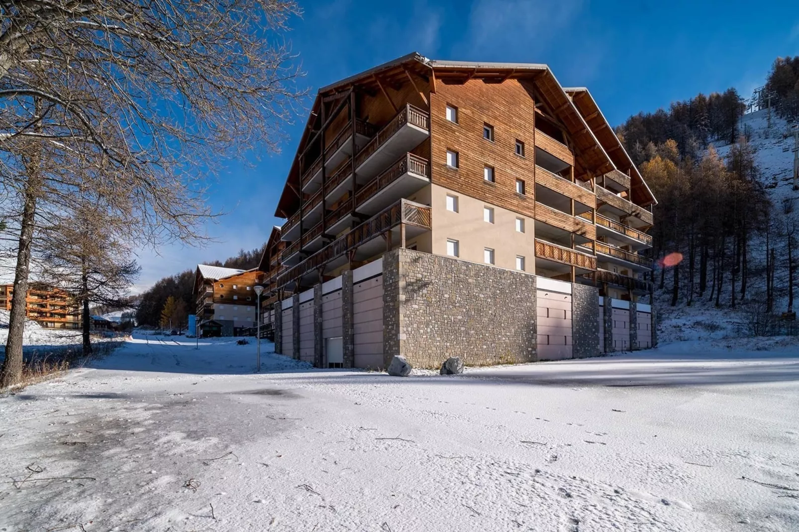C. Du Verdon N°109 - 2P5-Exterior winter