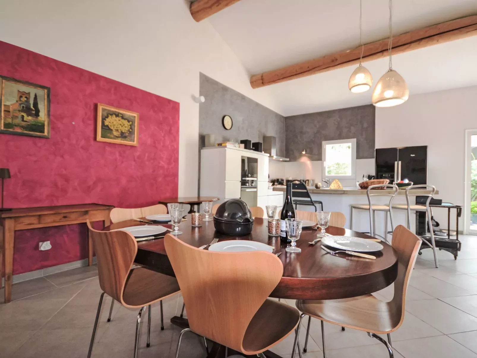 La Romaine-Inside