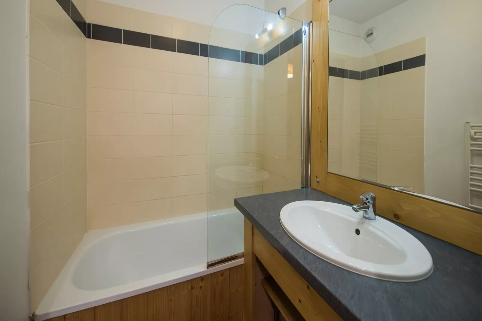 T. Bergerie A N°104 - 2P4-Badezimmer