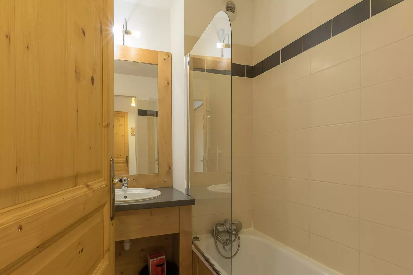 T. Bergerie B N°203 - 2P6C-Bathroom