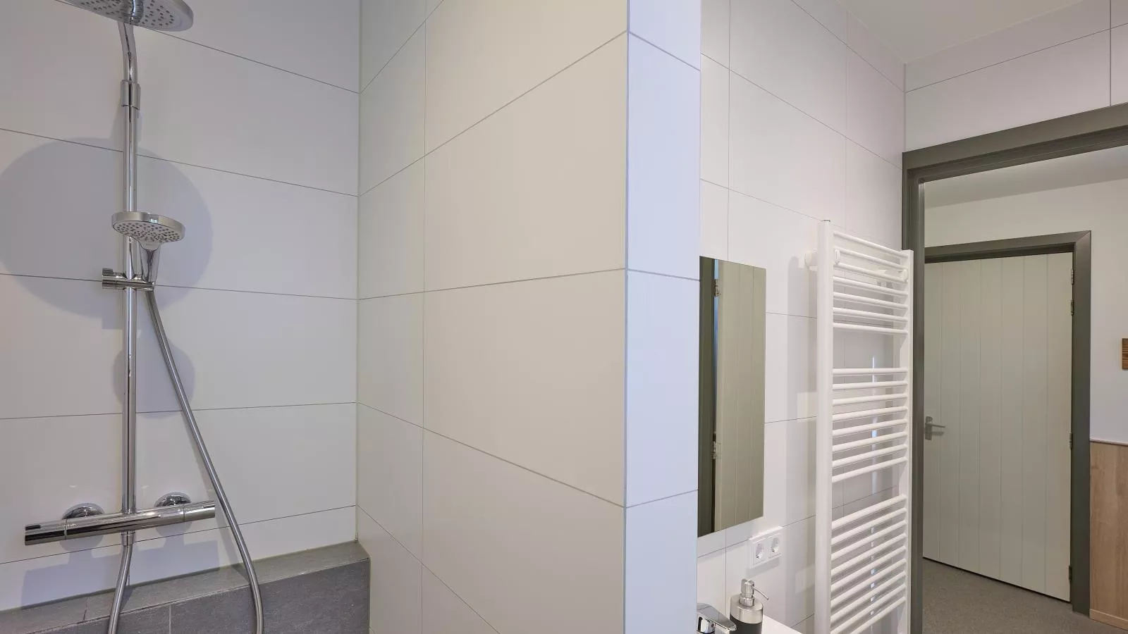 Bosbeertje 43-Bathroom