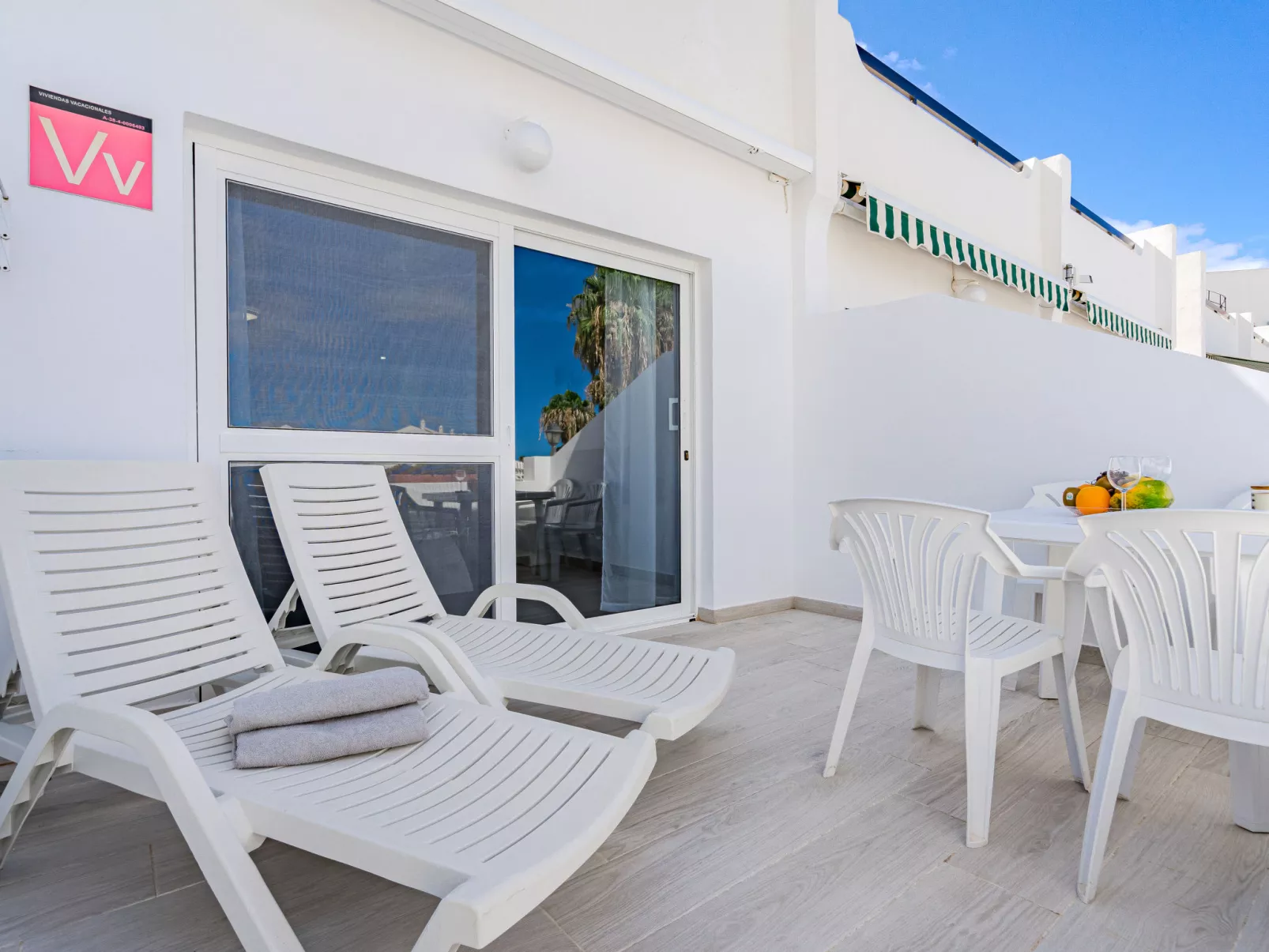 Parque Don Jose Poolside Retreat-Dehors