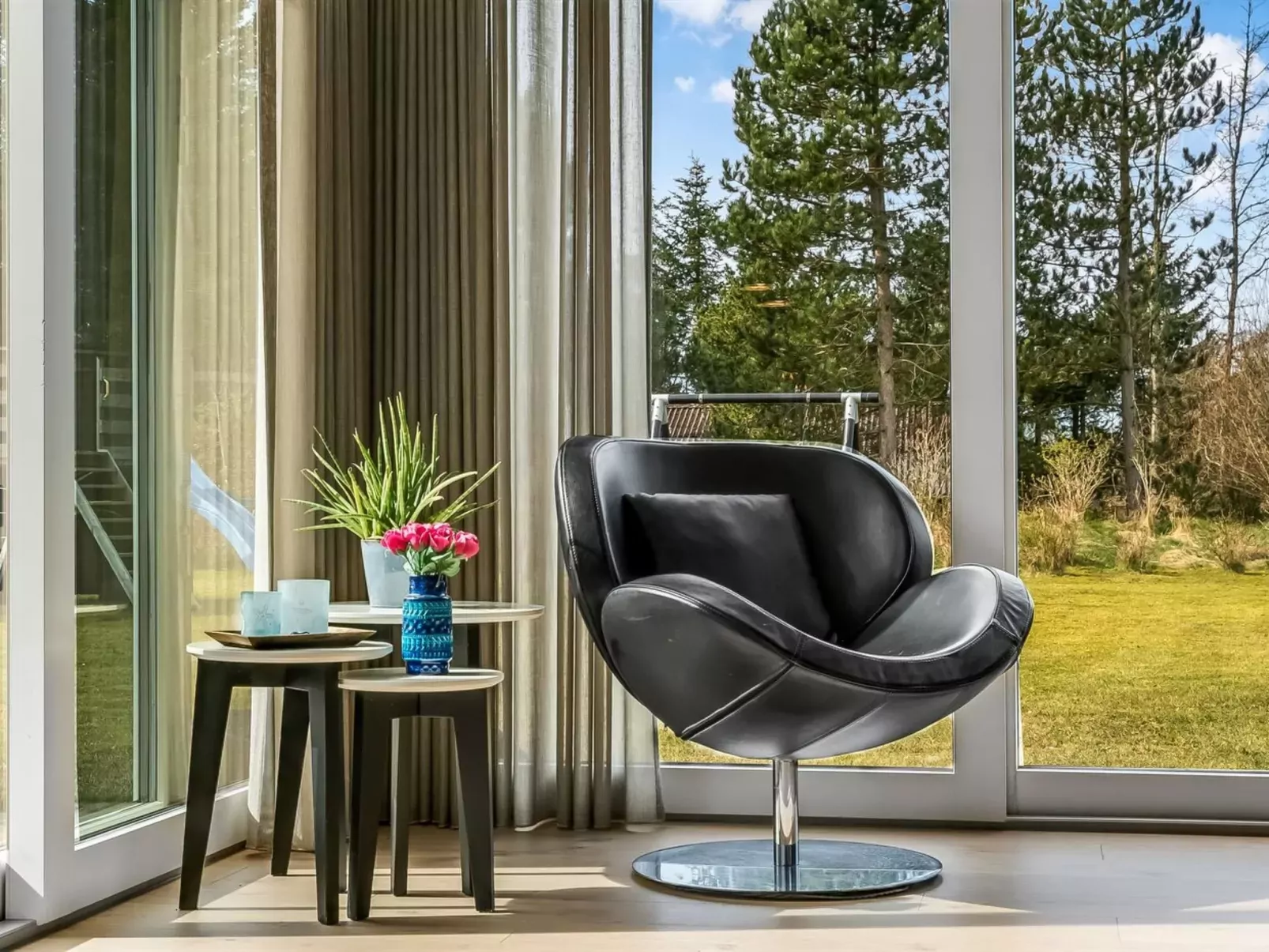 "Sunna" - 1.2km from the sea-Inside