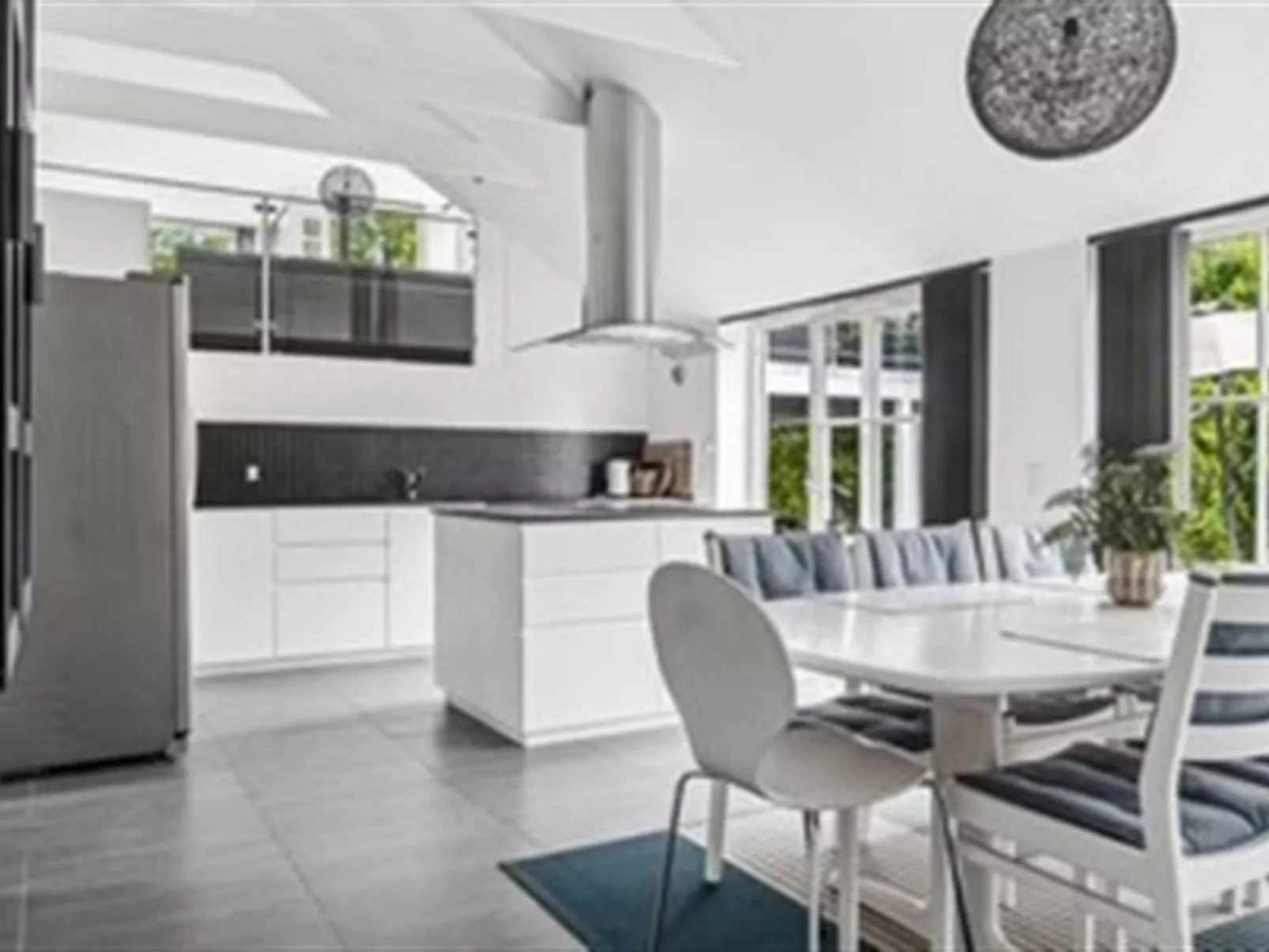 "Judit" - 10m from the sea-Inside