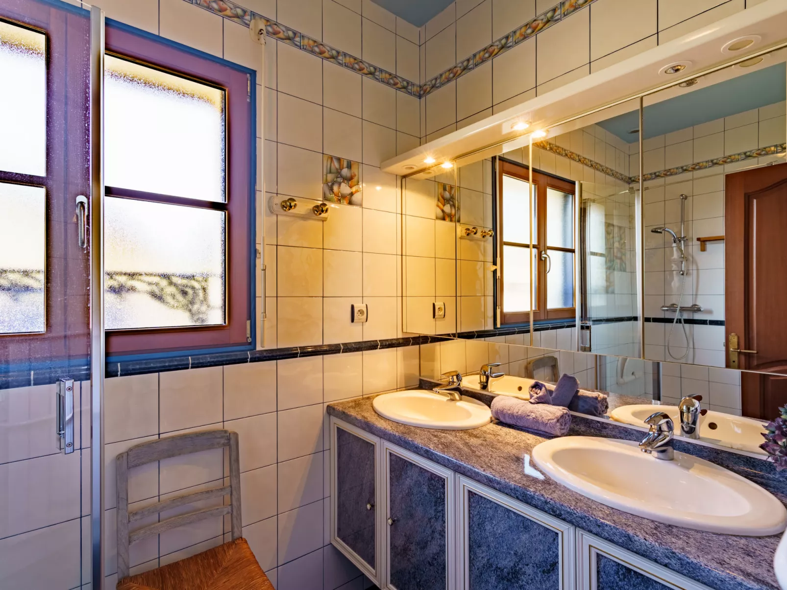 La mouette bleue-Inside