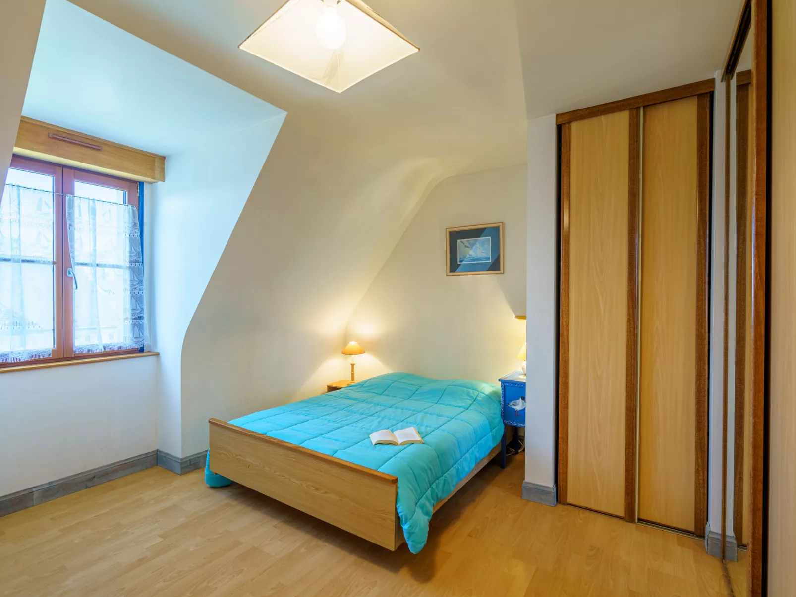 La mouette bleue-Inside